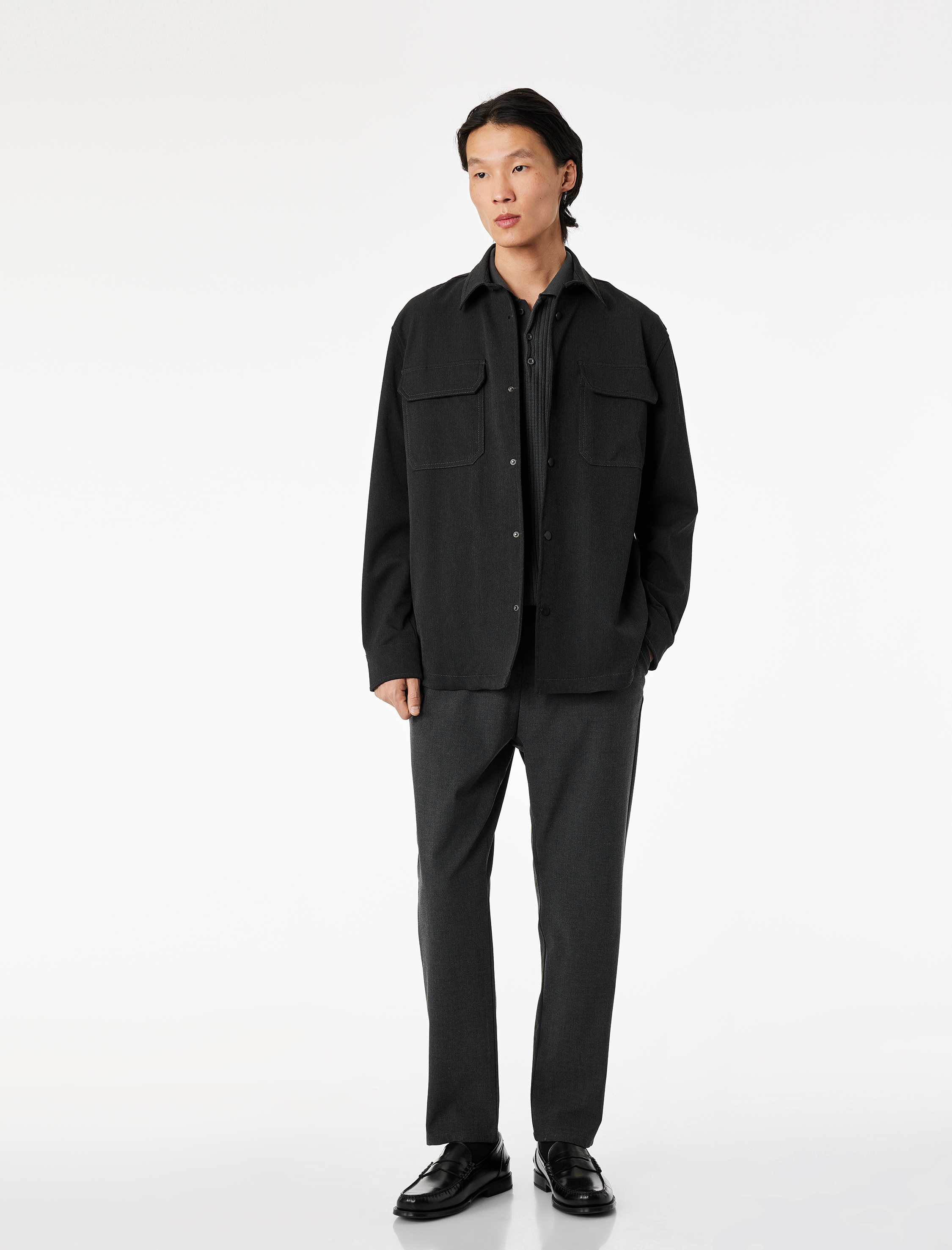   Regular Fit Viskon Karışımlı Cepli Beli Bağcıklı Kumaş Pantolon