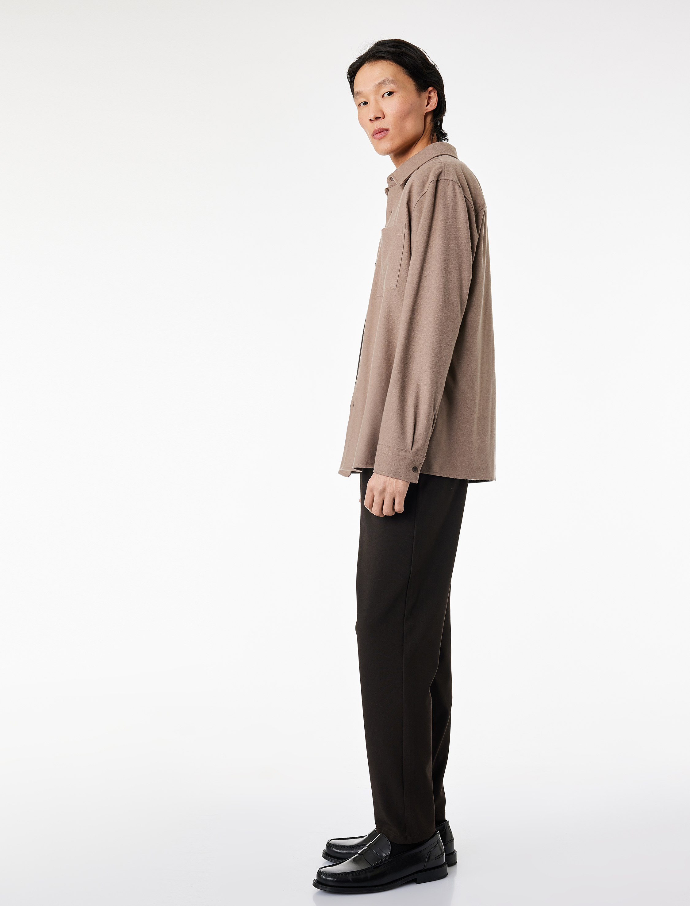 Regular Fit Viskon Karışımlı Cepli Beli Bağcıklı Kumaş Pantolon - Görsel 2