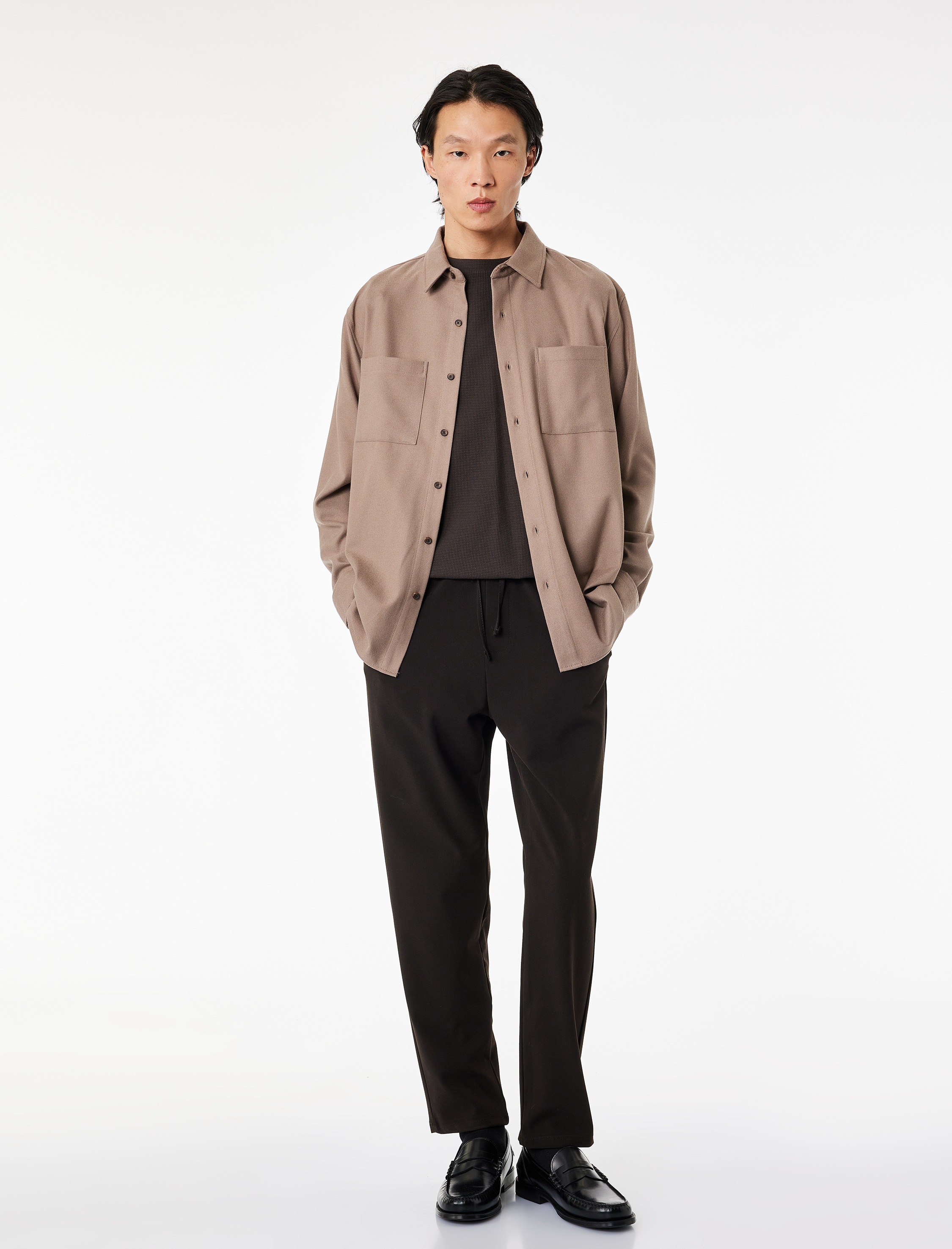 Regular Fit Viskon Karışımlı Cepli Beli Bağcıklı Kumaş Pantolon