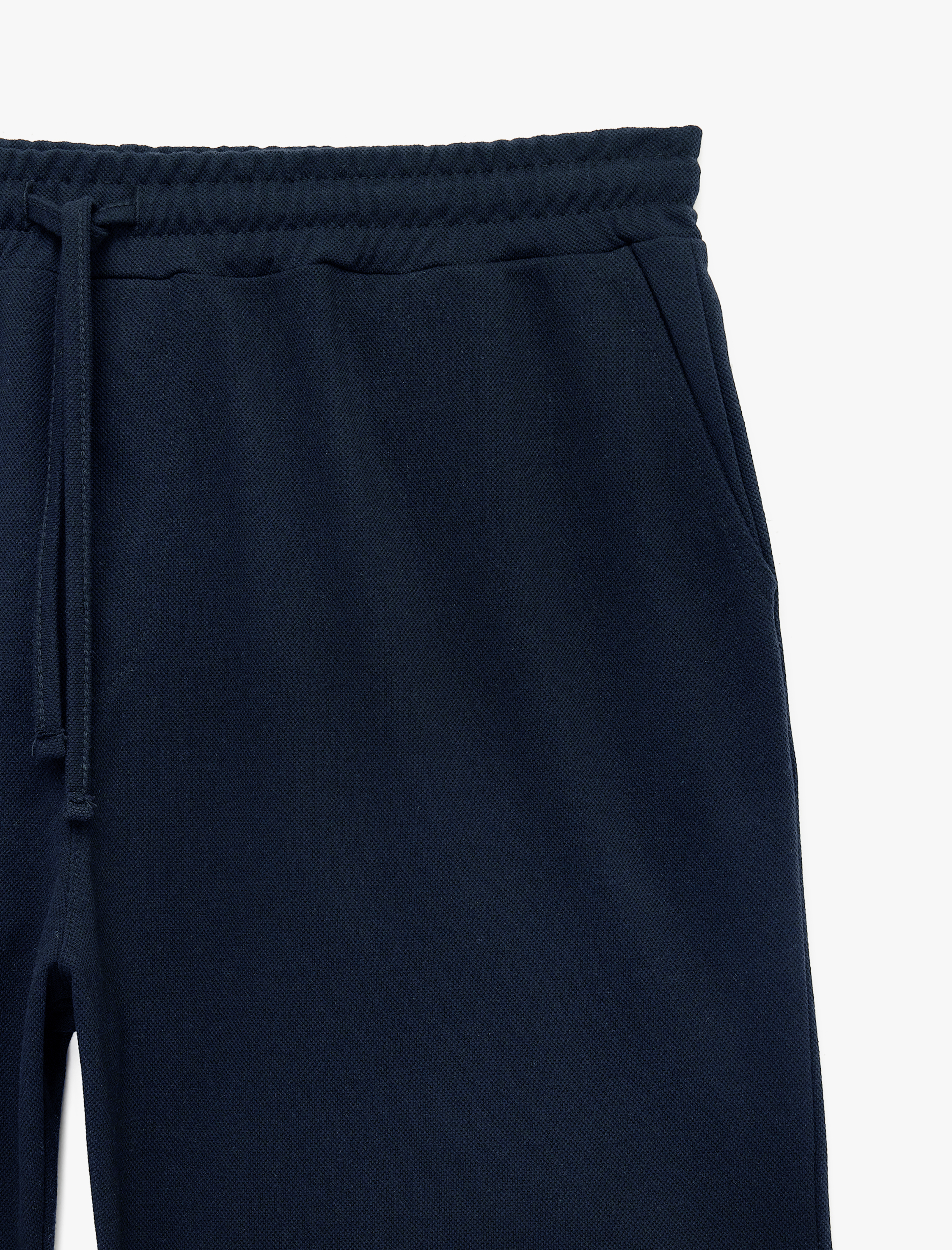   Straight Fit Cepli Pike Kumaş Bermuda Beli Bağcıklı Spor Şort