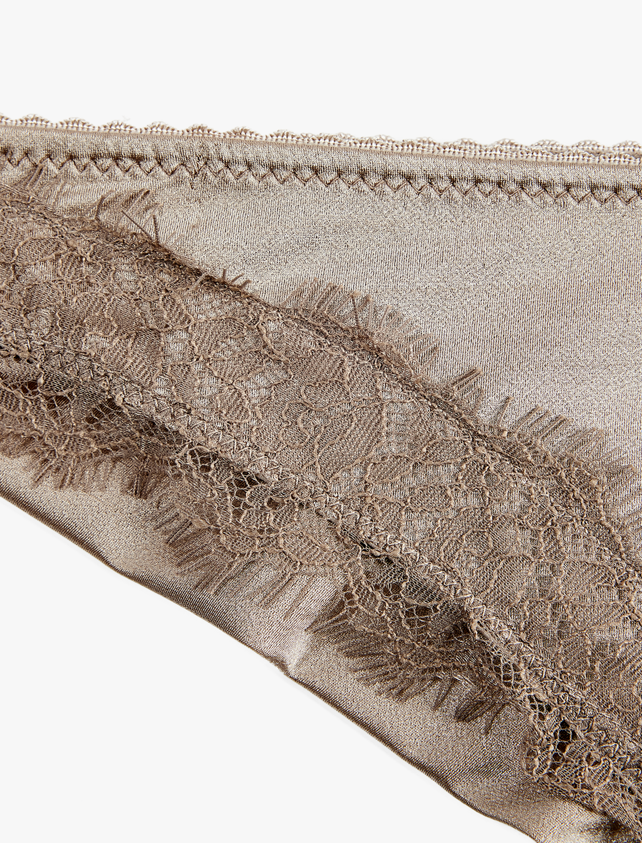   Dantel Detaylı Brazilian Külot