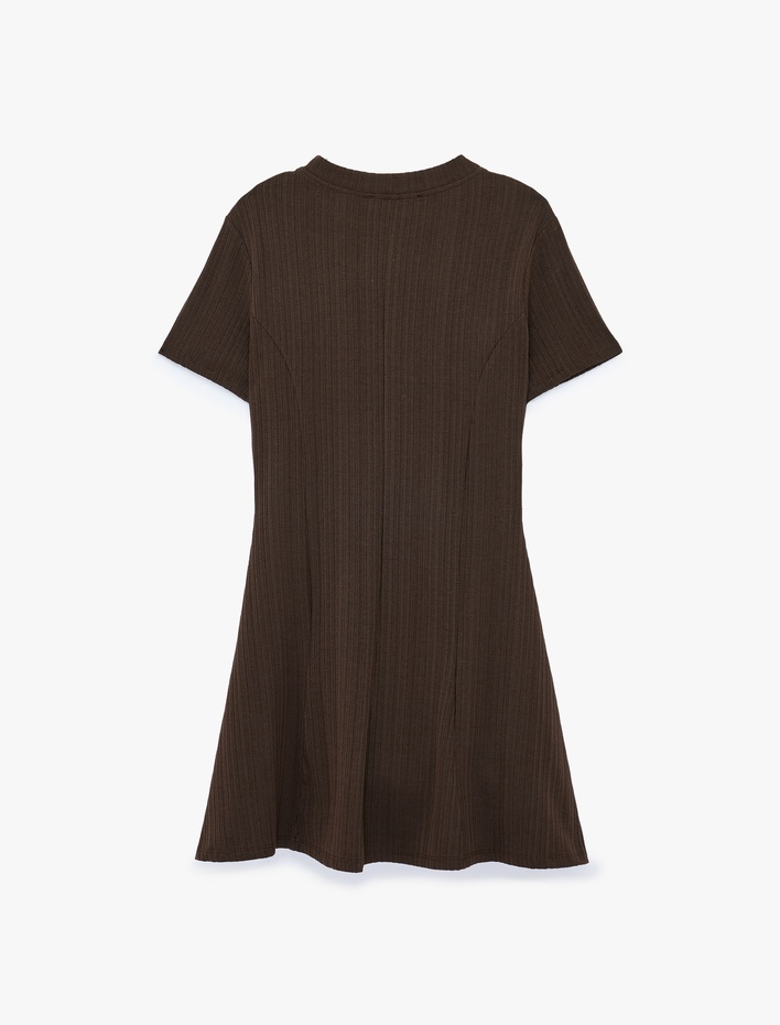  Kısa Kollu Bisiklet Yaka Mini Kloş Elbise