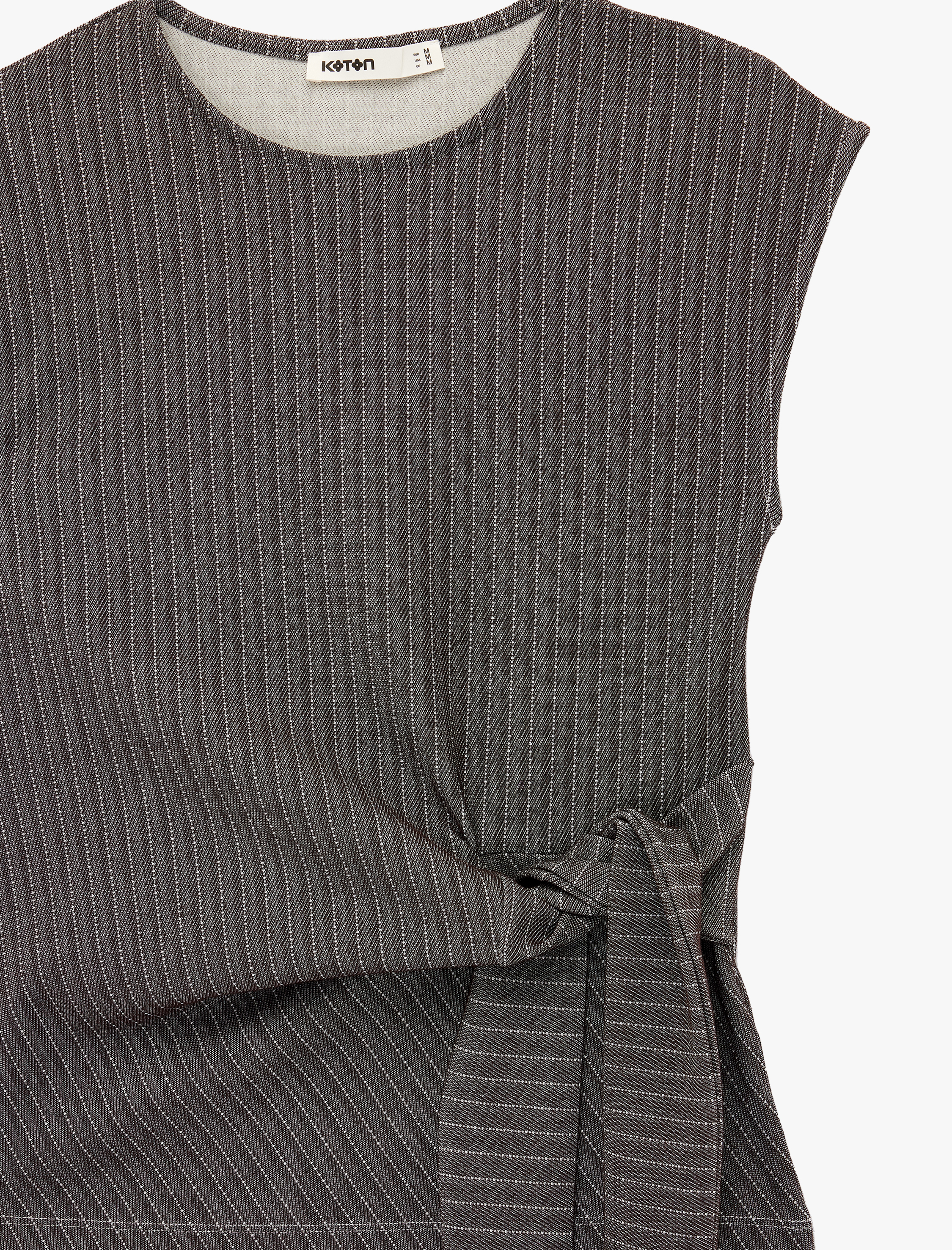   Bağlama Detaylı Çizgili Kolsuz Bluz