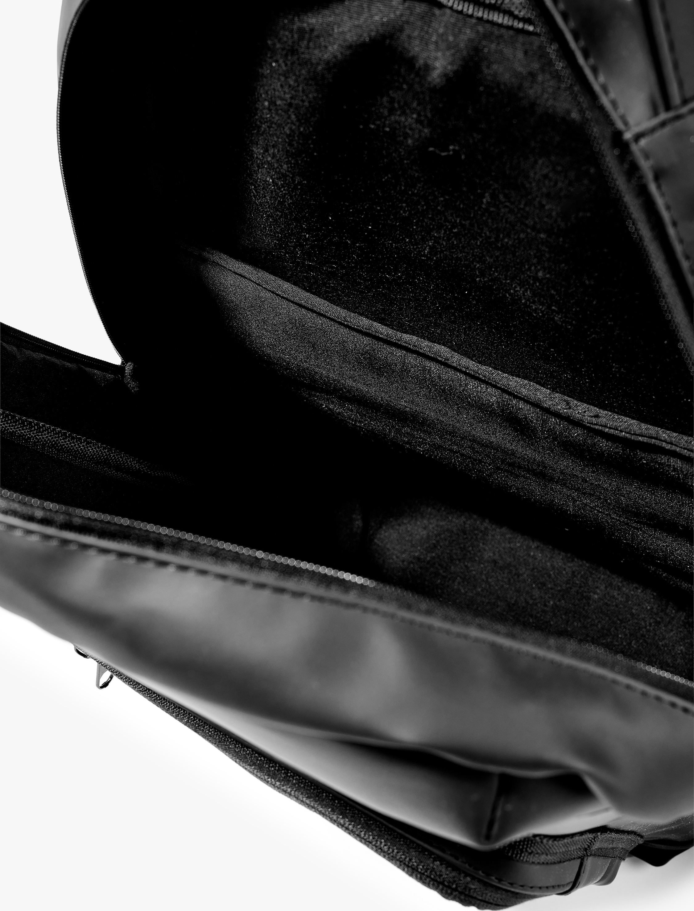  Erkek Bölmeli Fermuarlı Sırt Çantası