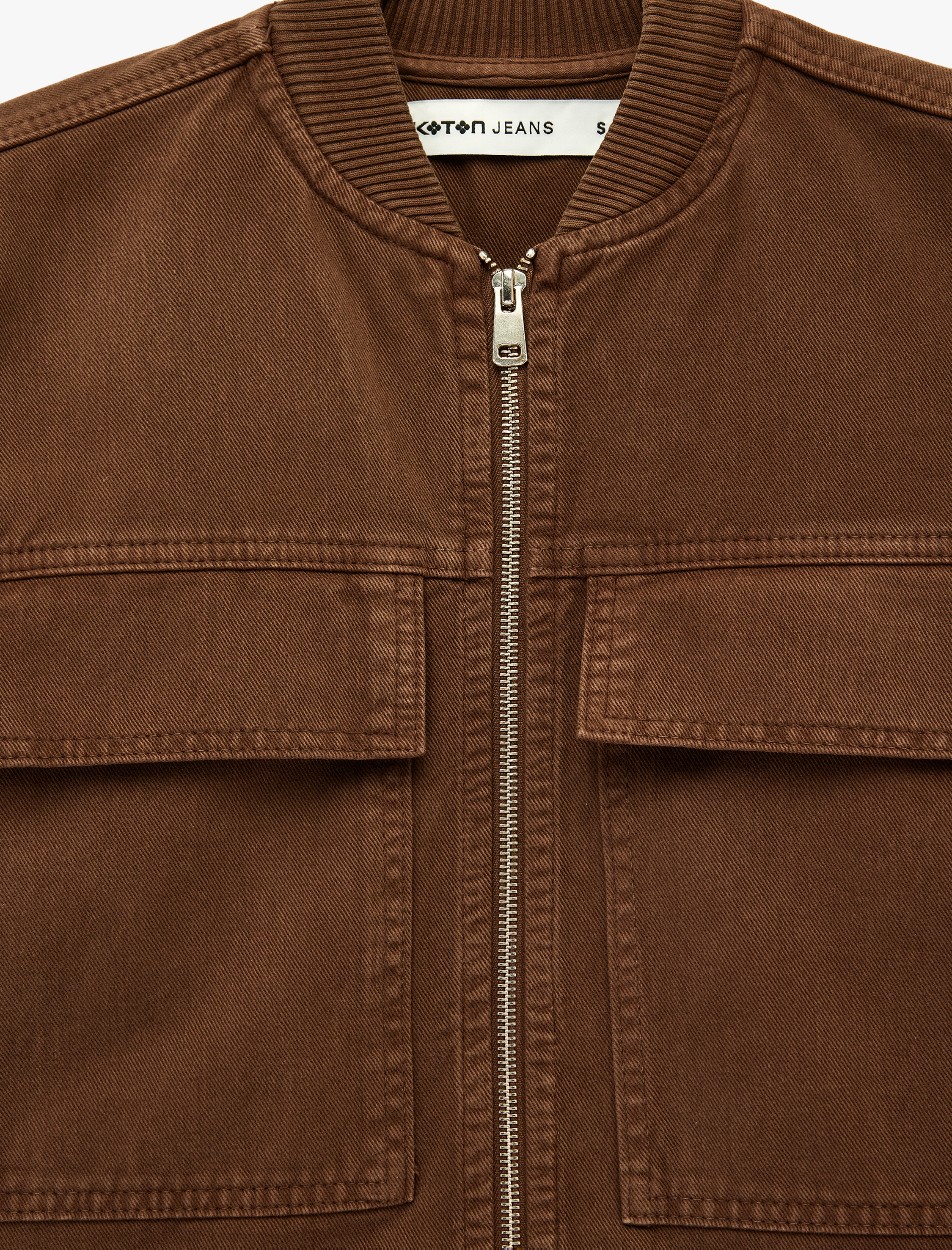   Rahat Kalıp Fermuarlı Uzun Kollu Cep Detaylı Dik Yaka Denim Ceket