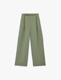 Pileli Dokulu Geniş Paça Pantolon