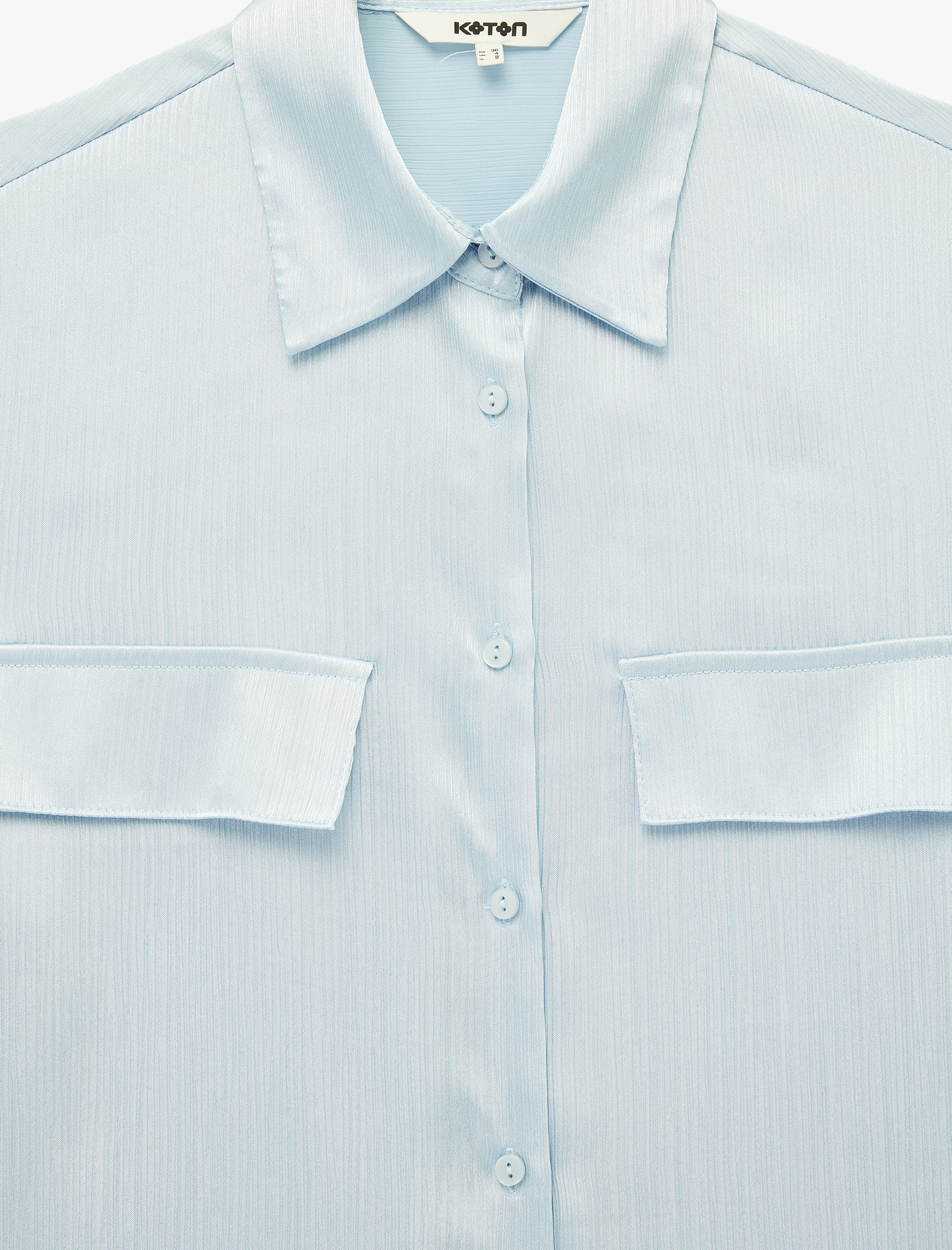   Aplike Detaylı Klasik Yaka Kısa Kollu Saten Gömlek