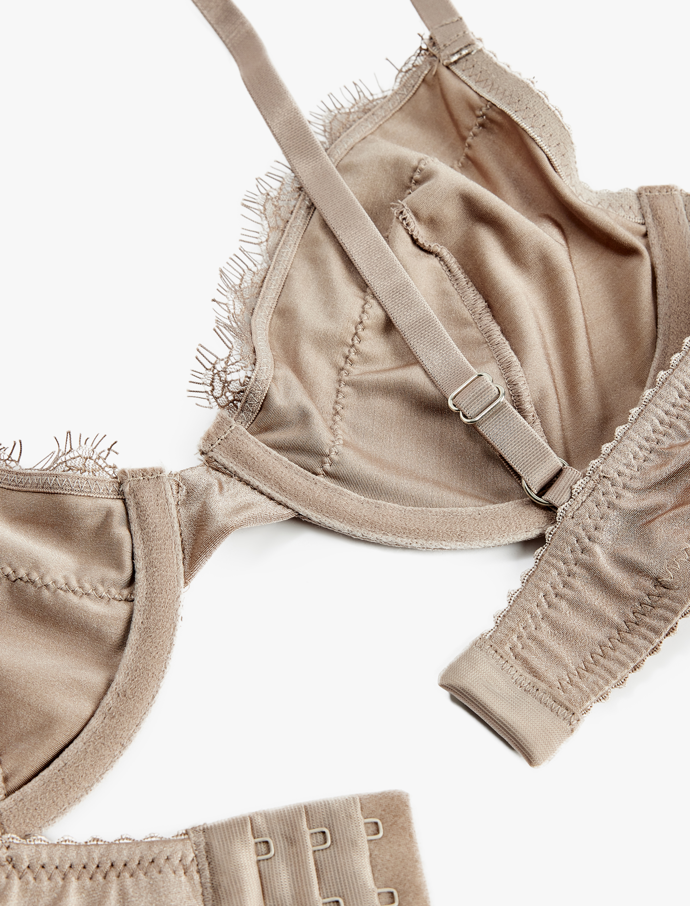   Dolgusuz Dantel Detaylı Balenli Sütyen