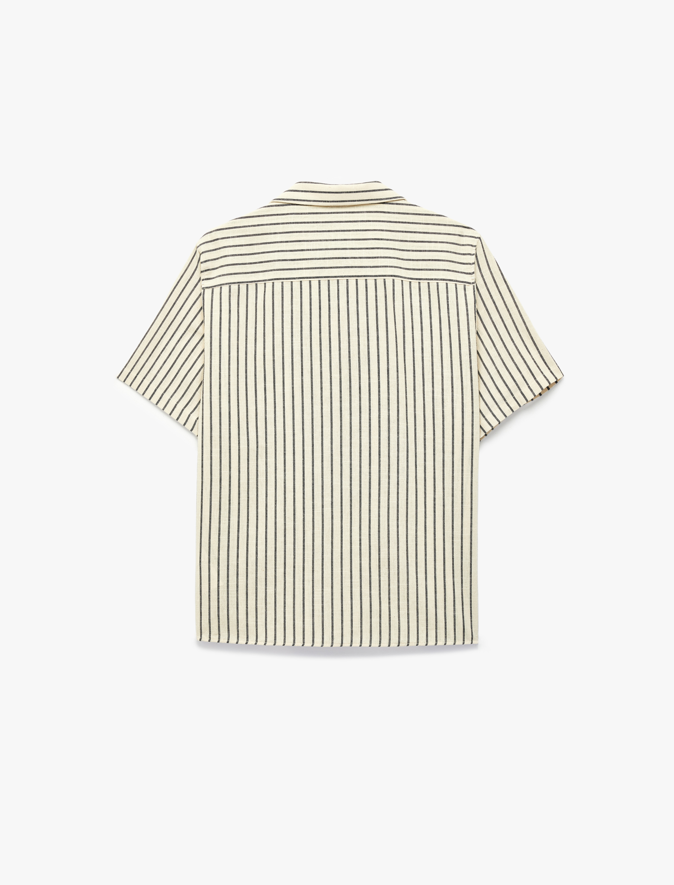   Regular Fit Kısa Kollu Pamuklu Devrik Yaka Çizgili Gömlek