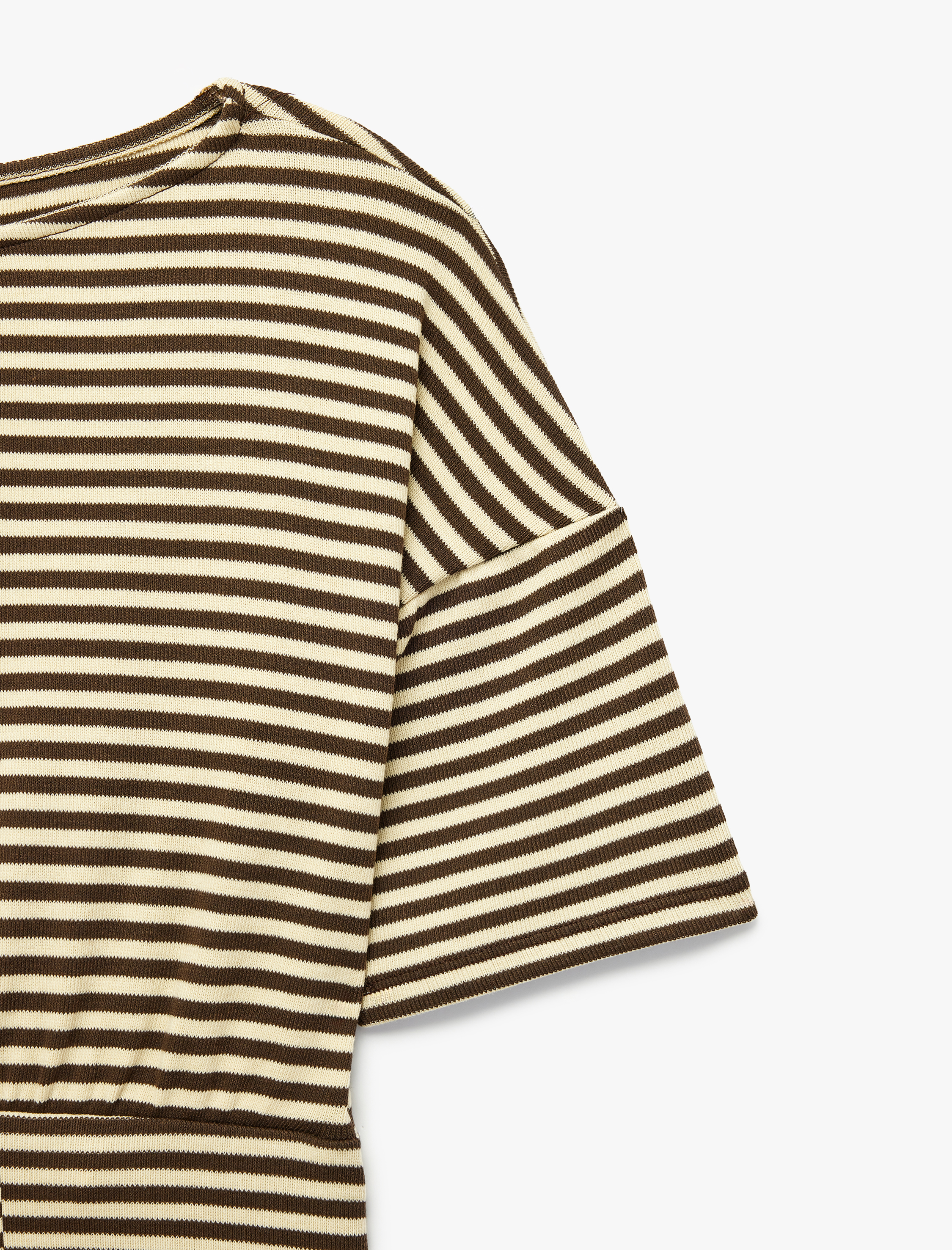   Viskon Karışımlı Omzu Açık Kısa Kollu Çizgili Tişört