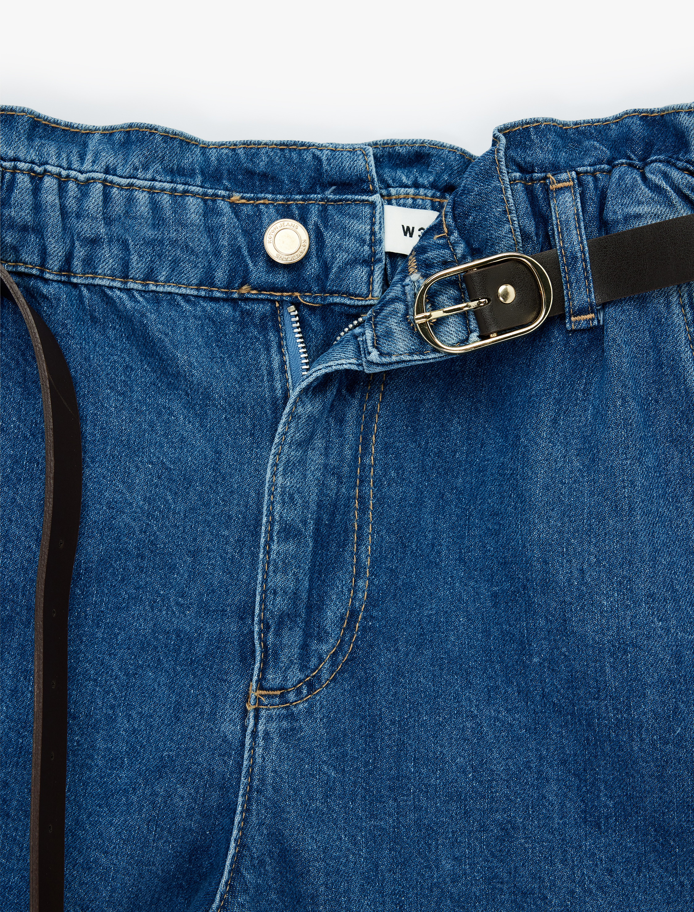   Yüksek Bel Cepli Pamuklu Kemerli Denim Şort