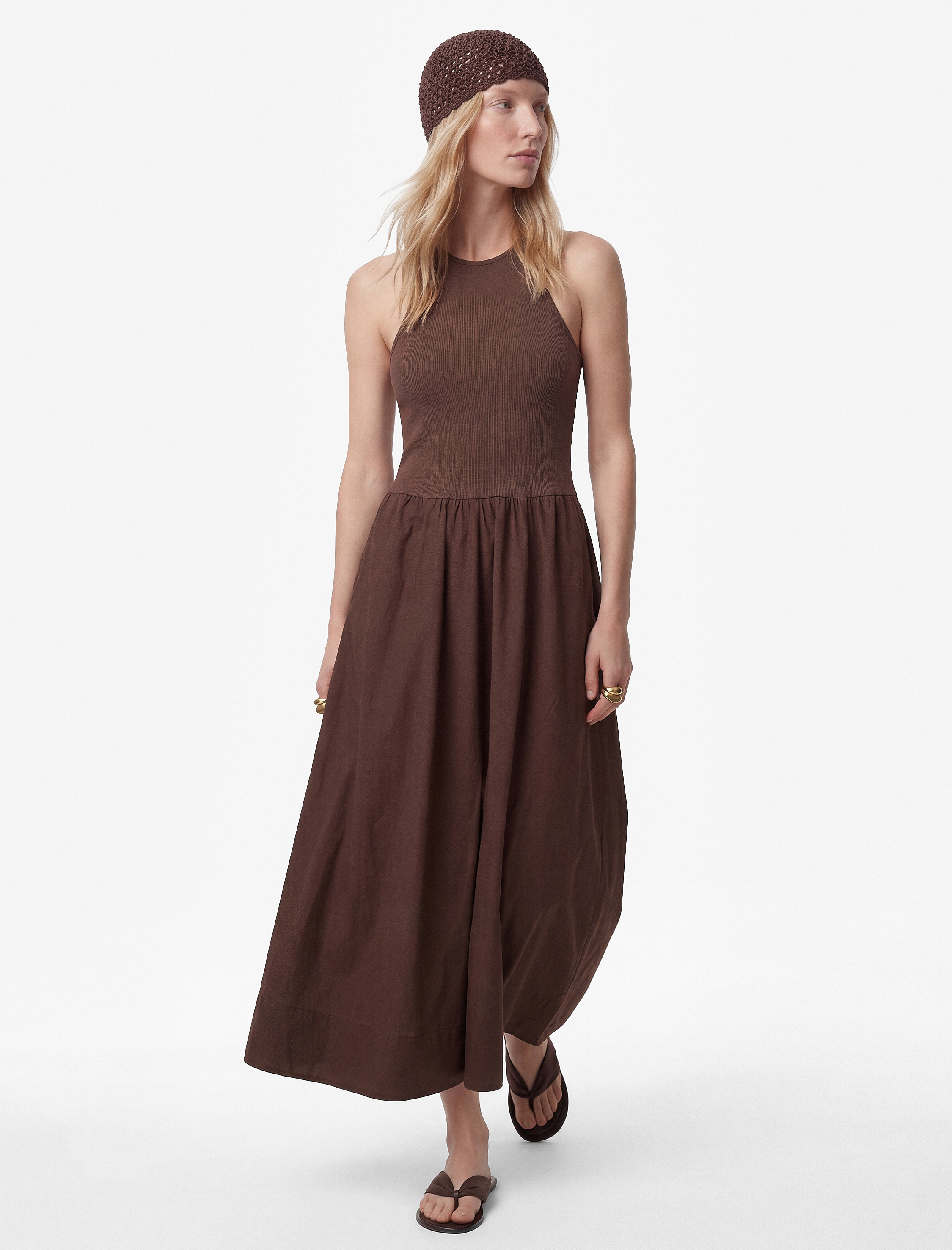 İki Farklı Kumaş Kullanımlı Pamuklu Bisiklet Yaka Kolsuz Uzun Elbise