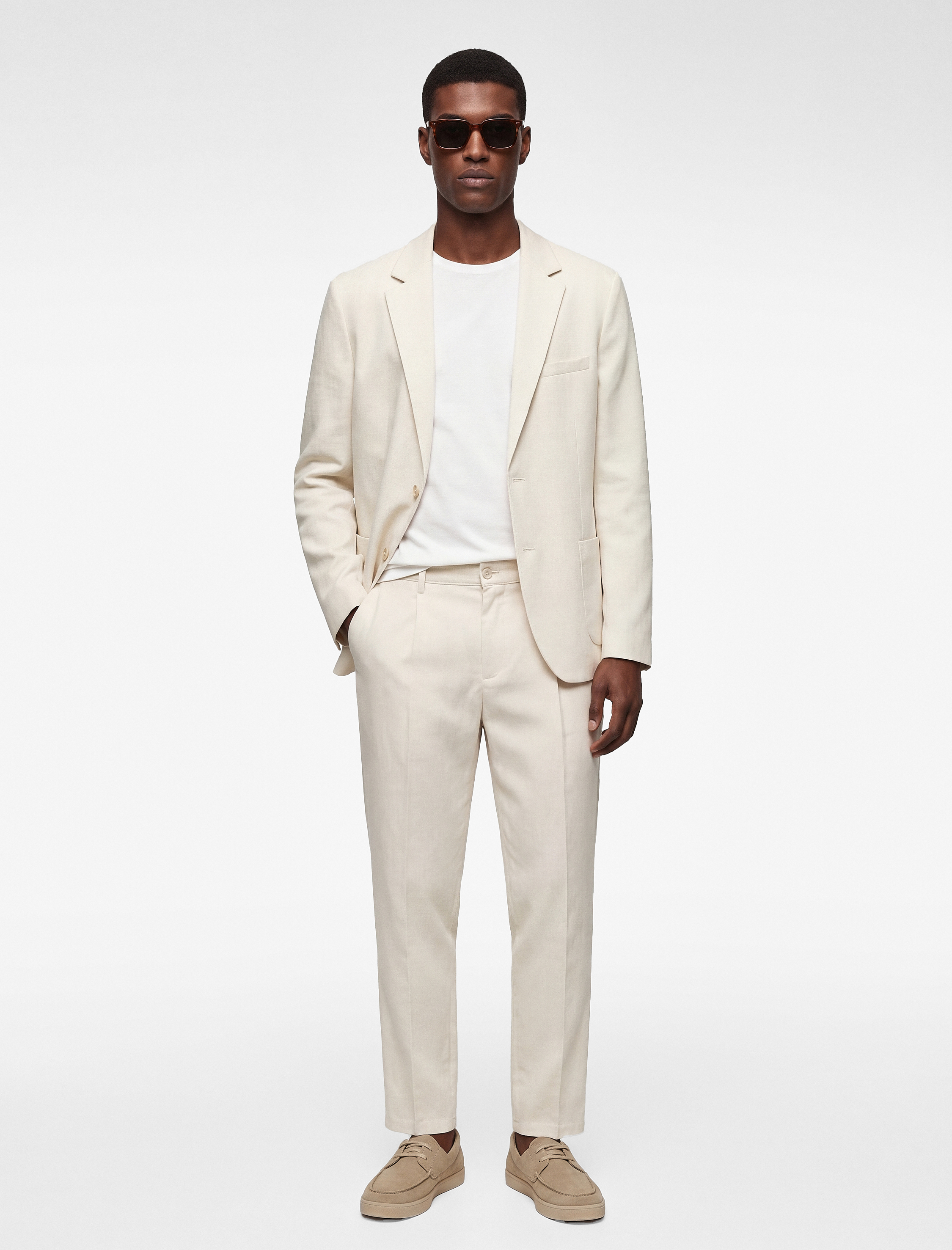 Uzun Kollu Viskon Karışımlı Cepli Düğmeli Mono Yaka Slim Fit Blazer Ceket