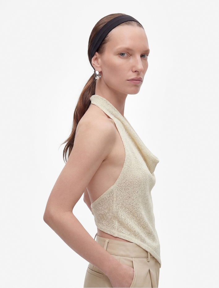  Slim Fit Asimetrik Kesim Sırt Dekolteli Degaje Yaka Bluz