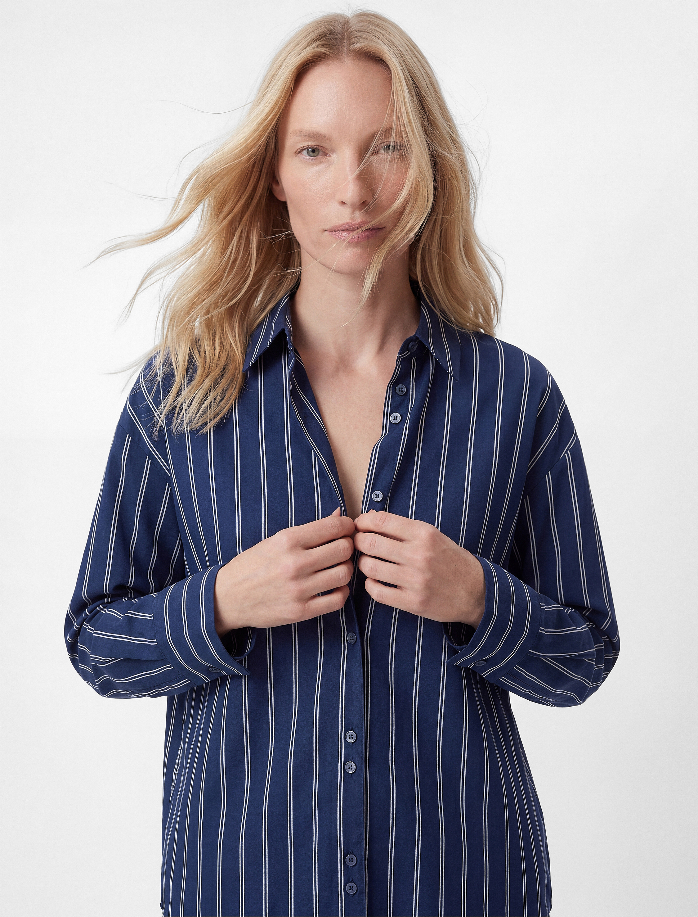 Viskon Kumaş Regular Fit Uzun Kollu Çizgili Gömlek - Görsel 3