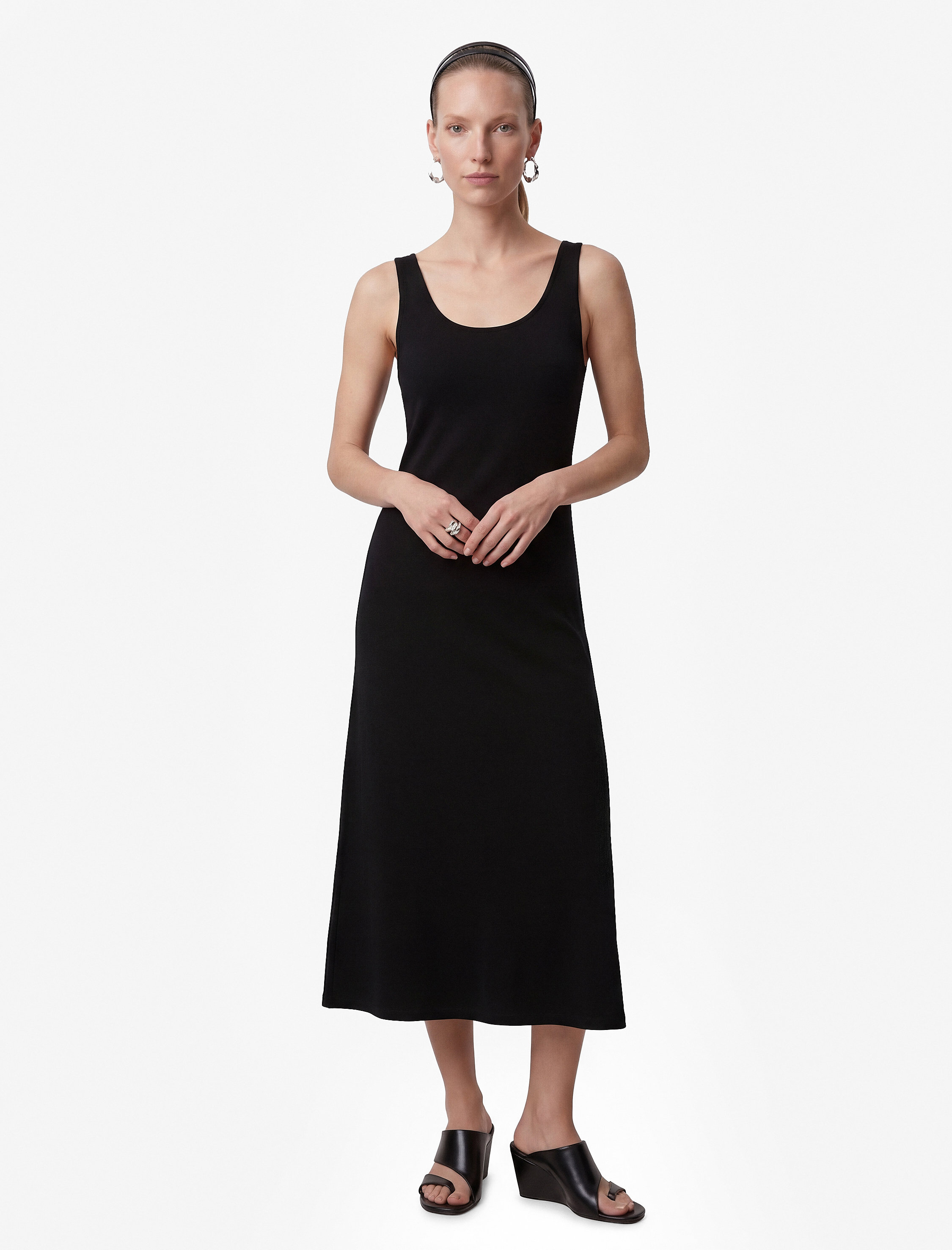 Krep Scuba Kumaş Arkası Çapraz Askılı Sırt Dekolteli Midi Elbise