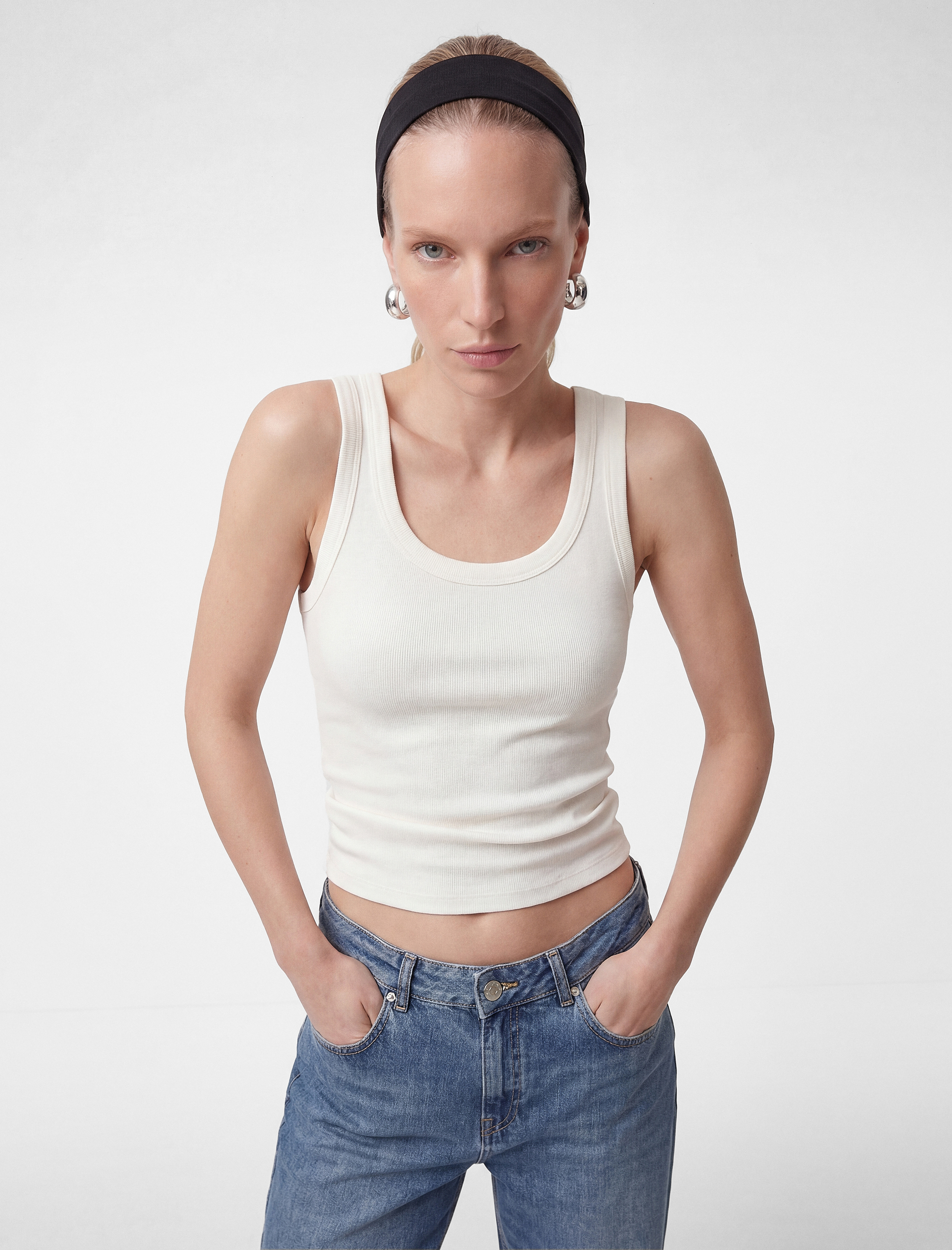   Pamuklu U Yaka Slim Fit Atlet