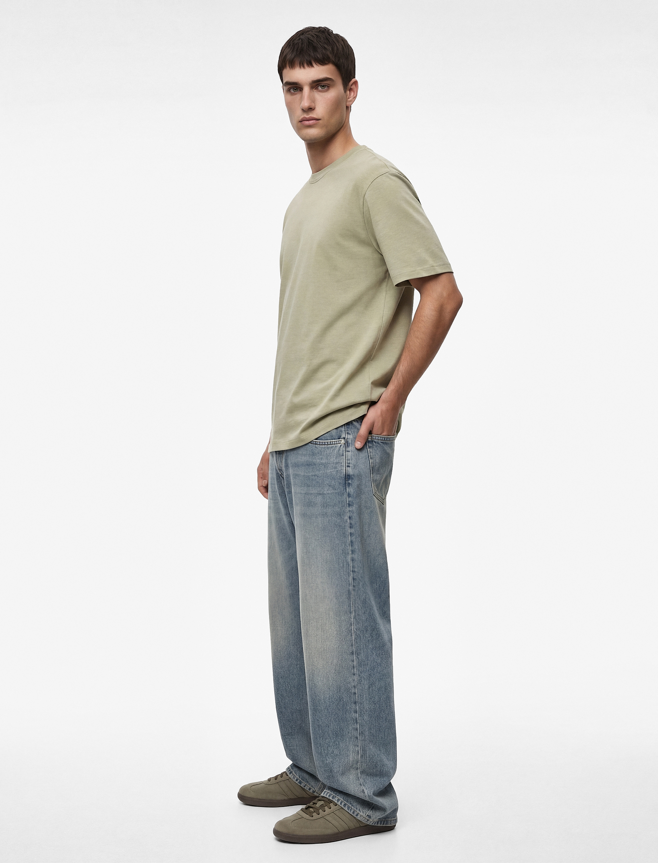 Regular Fit Kısa Kollu Bisiklet Yaka Basic Pamuklu Tişört - Görsel 2