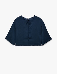 Rahat Kalıp Bağlamalı Yuvarlak Yaka Kısa Kollu Bluz