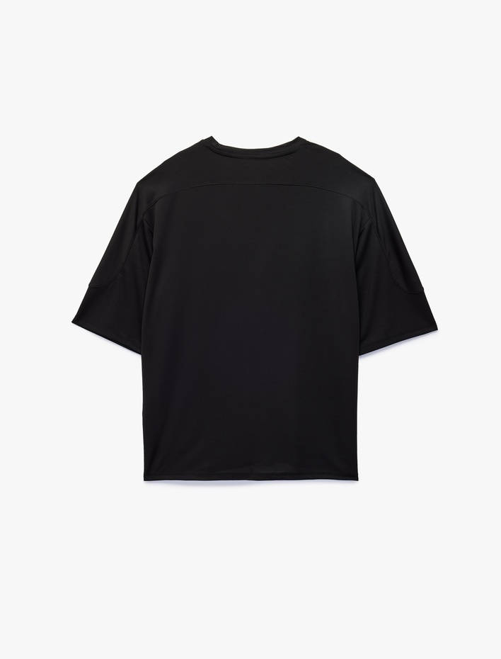  Yarım Kollu Çizgi Detaylı Bisiklet Yaka Baskılı Oversize Spor Tişört