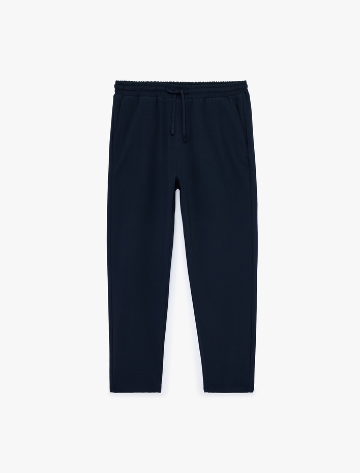  Regular Fit Viskon Karışımlı Cepli Beli Bağcıklı Kumaş Pantolon