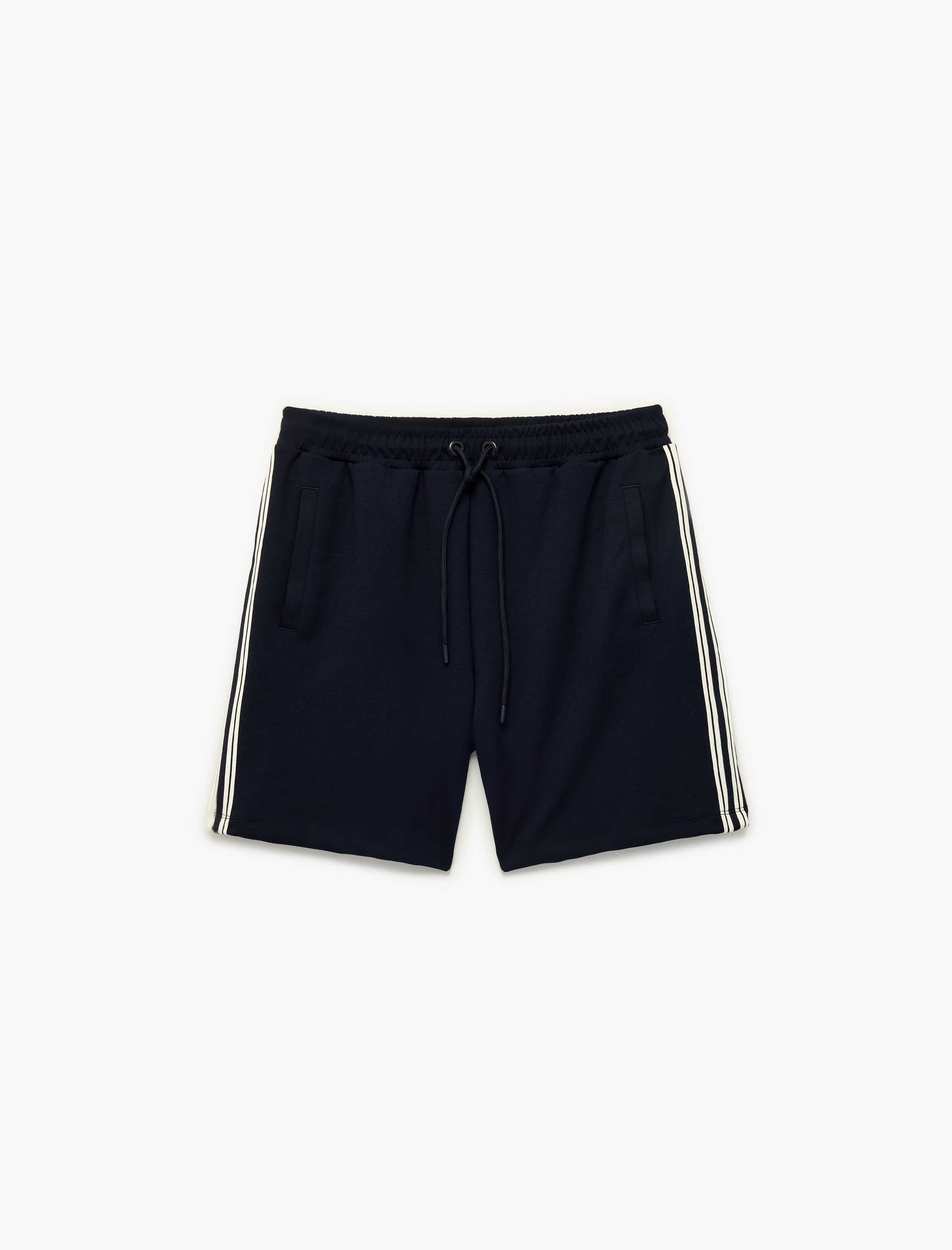   Grogren Detaylı Cepli Bermuda Beli Bağcıklı Spor Şort