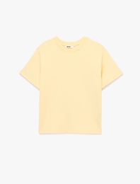 Regular Fit Kısa Kollu Bisiklet Yaka Basic Tişört