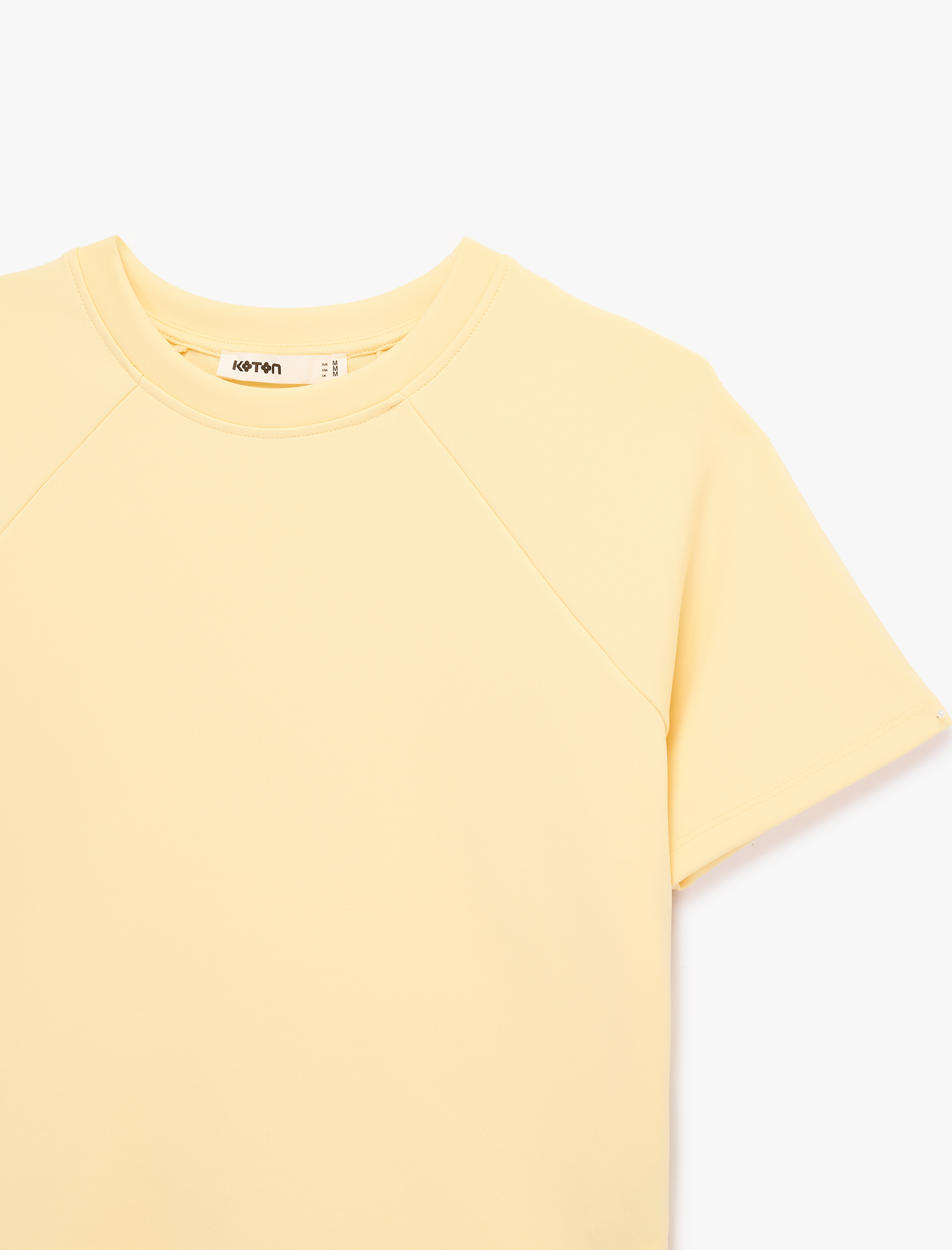   Regular Fit Kısa Kollu Bisiklet Yaka Basic Tişört