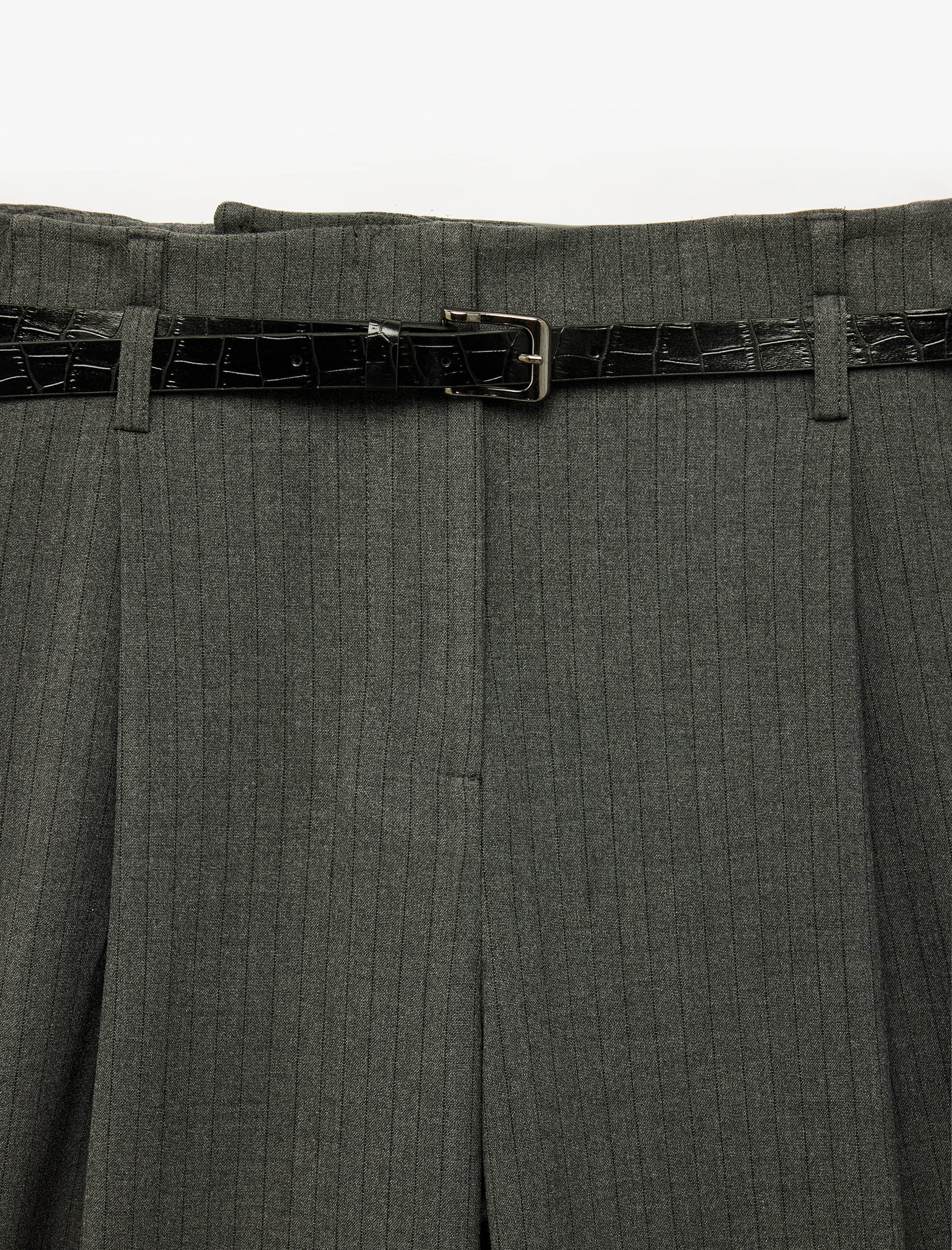   Pileli Düz Bol Paça Kemerli Çizgili Kumaş Pantolon