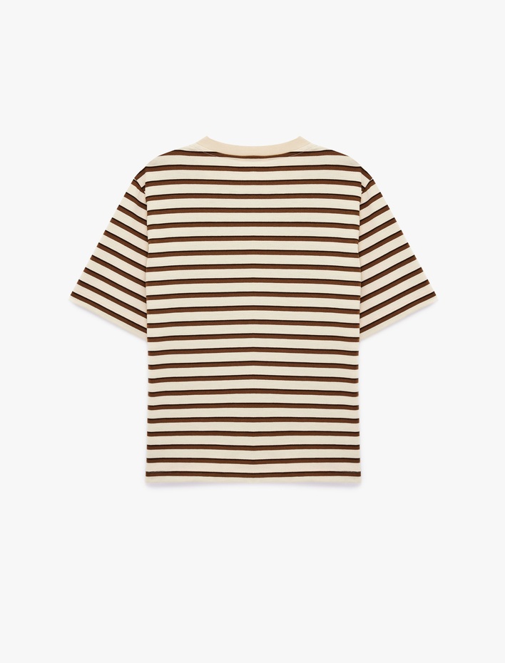  Kısa Kollu Bisiklet Yaka Çizgili Tişört