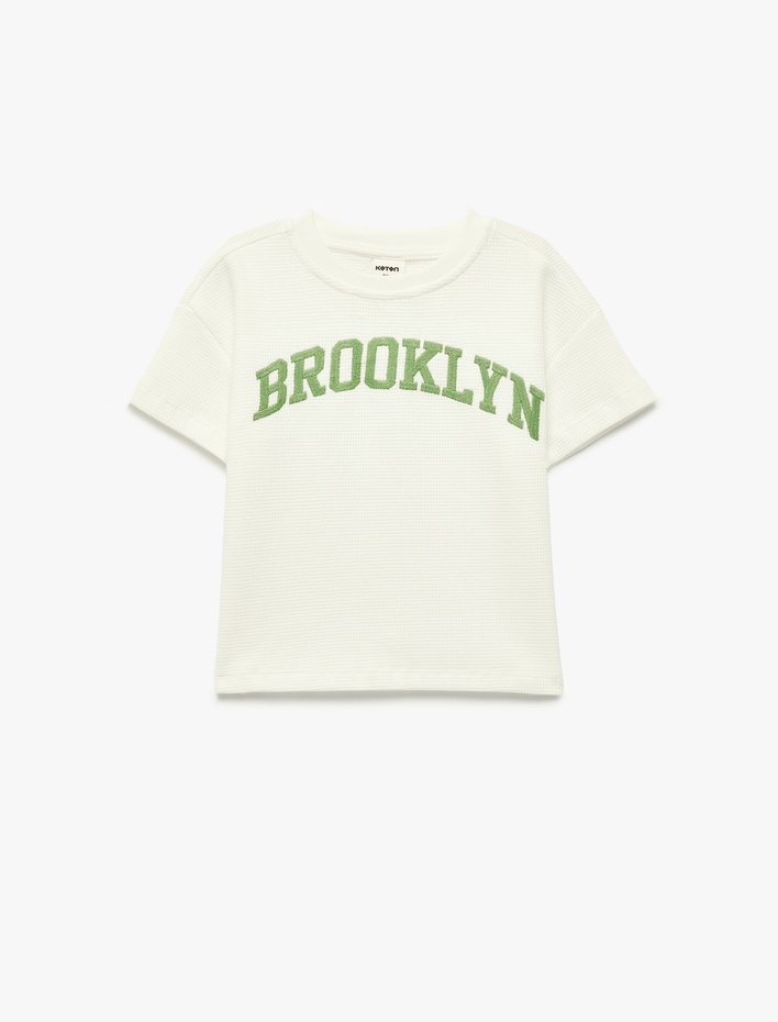 Erkek Bebek Pamuklu Kısa Kollu Bisiklet Yaka Nakışlı Oversize Tişört