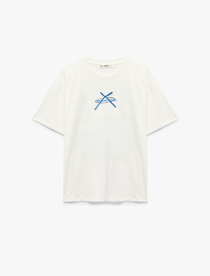  Rahat Kalıp Kısa Kollu Bisiklet Yaka Pamuklu Arkası Baskılı Fiyonklu Tişört