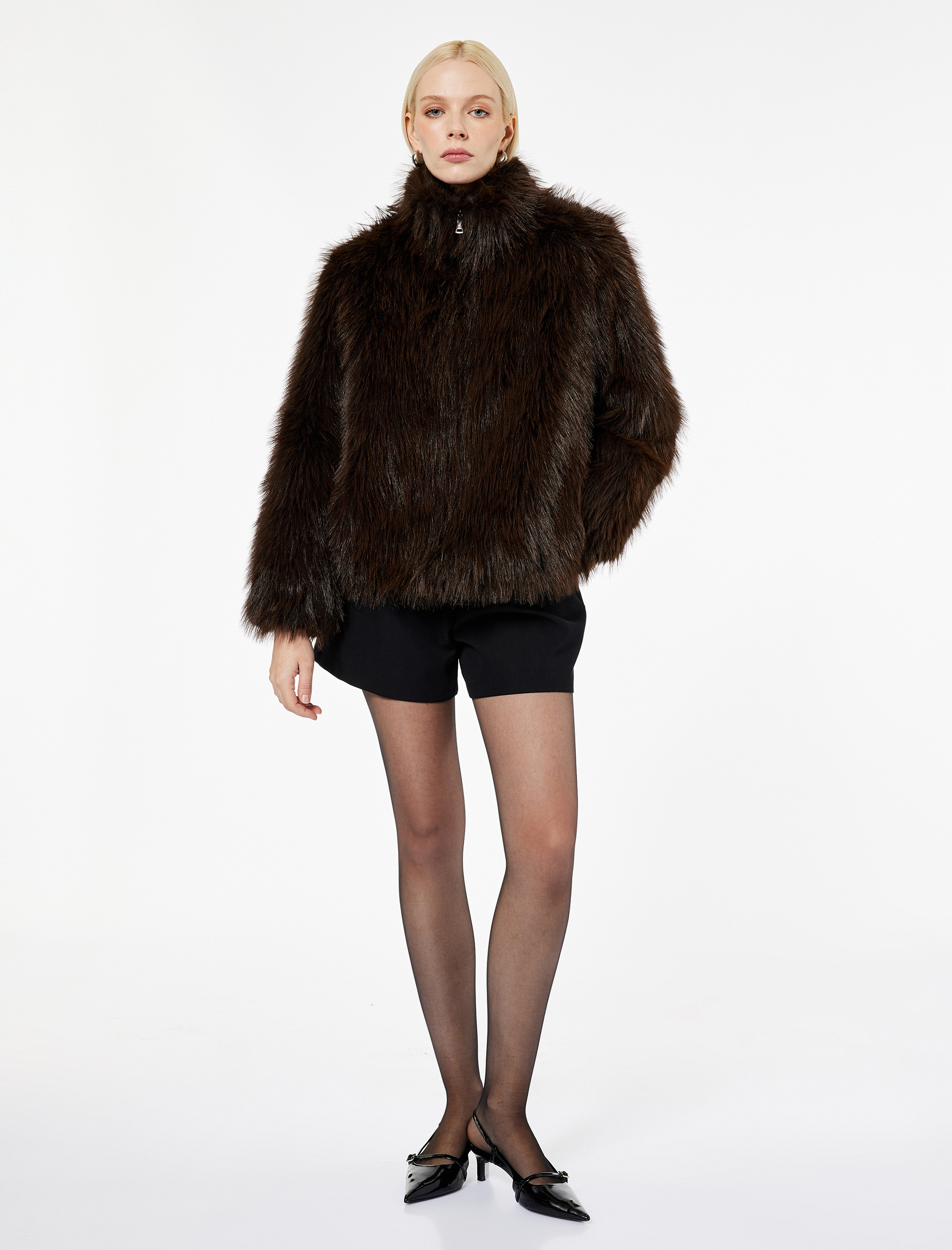   Fermuarlı Cepli Uzun Kollu Dik Yaka Kısa Suni Kürk Mont