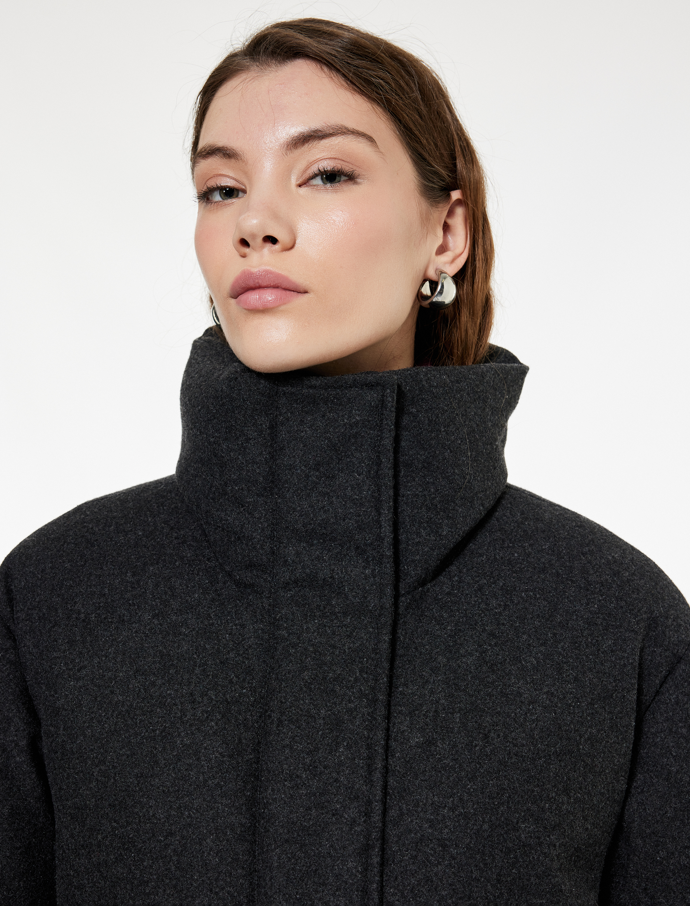   Koyun Yünü Karışımlı Cepli Dik Yaka Uzun Kollu Oversize Kaşe Mont