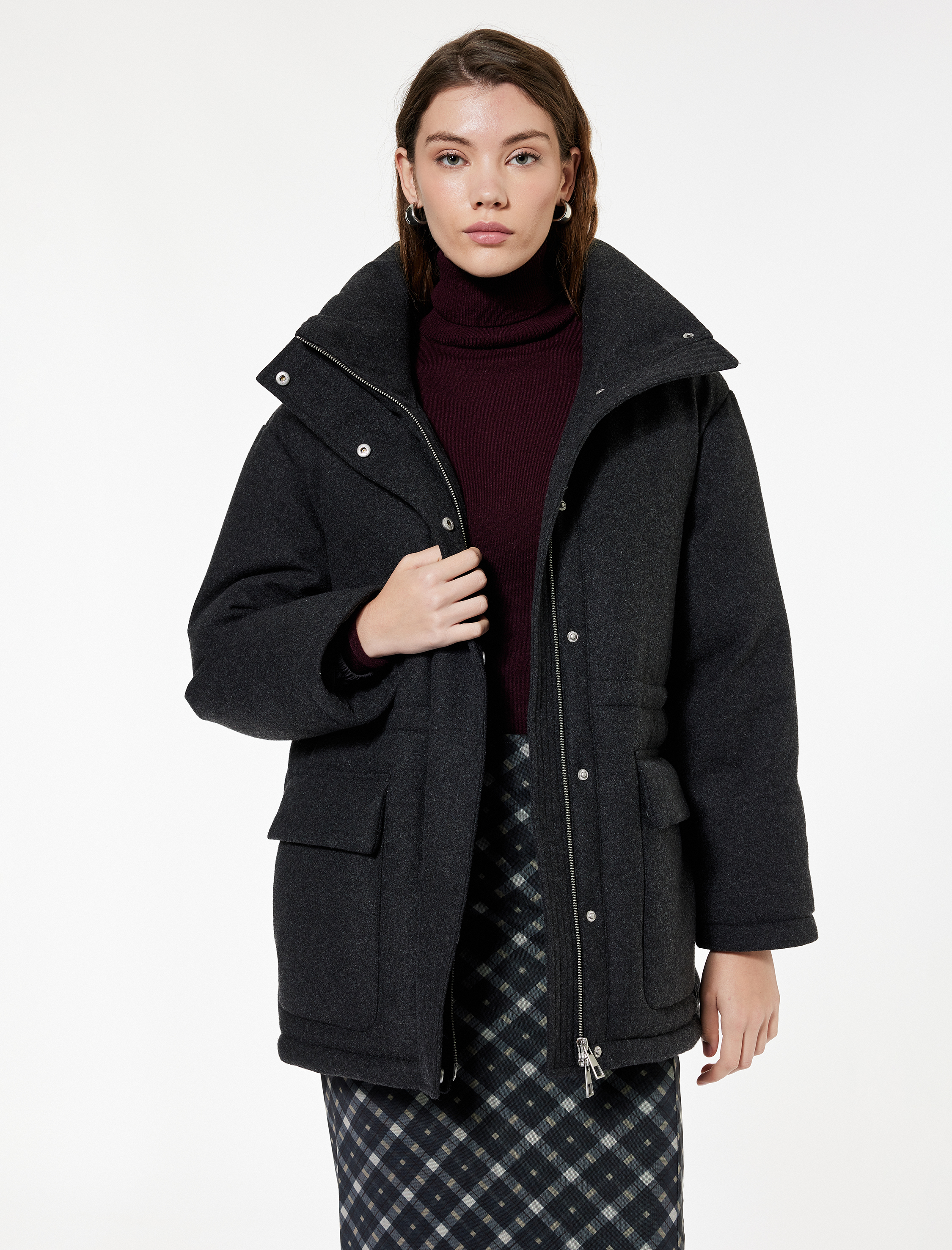   Koyun Yünü Karışımlı Cepli Dik Yaka Uzun Kollu Oversize Kaşe Mont