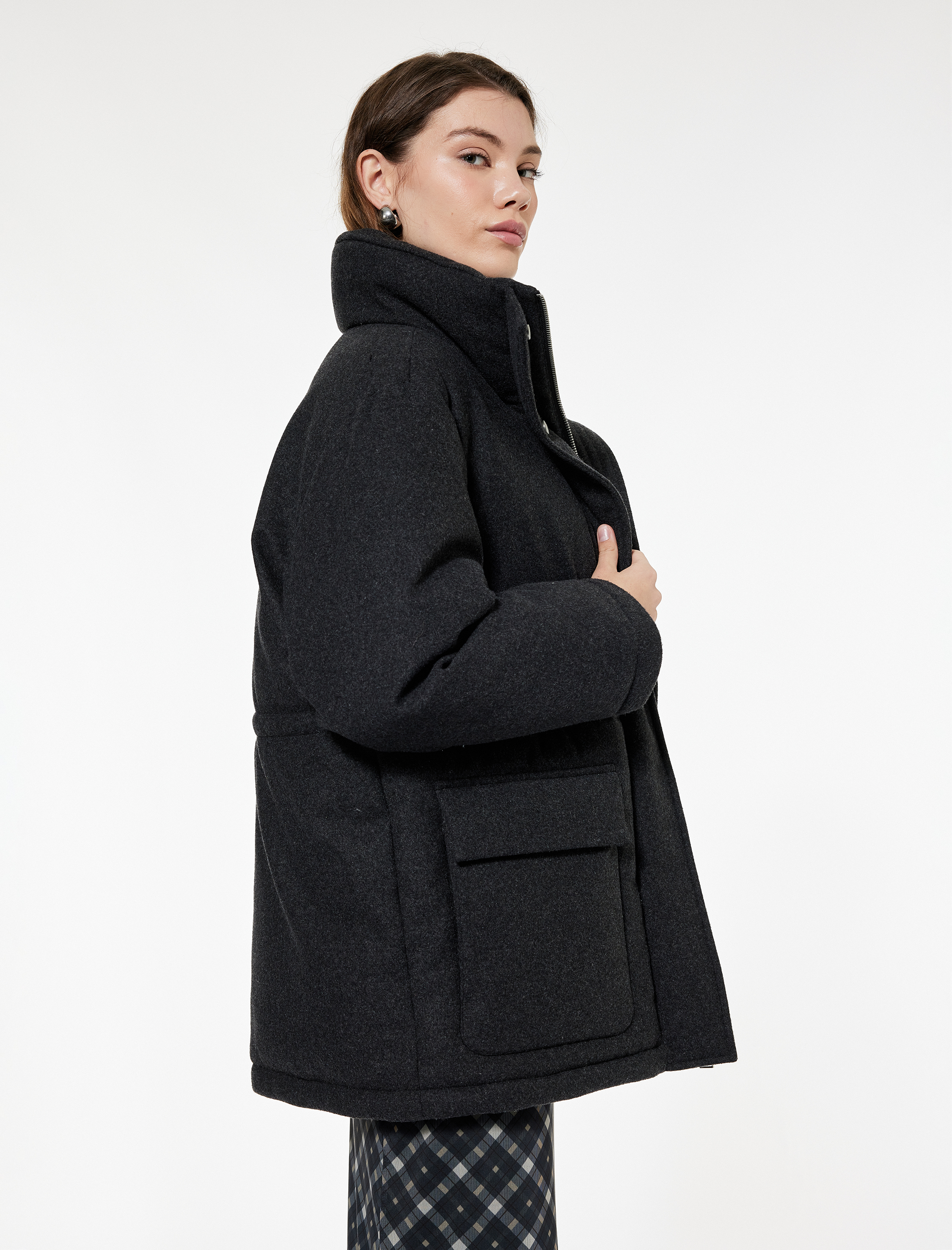   Koyun Yünü Karışımlı Cepli Dik Yaka Uzun Kollu Oversize Kaşe Mont