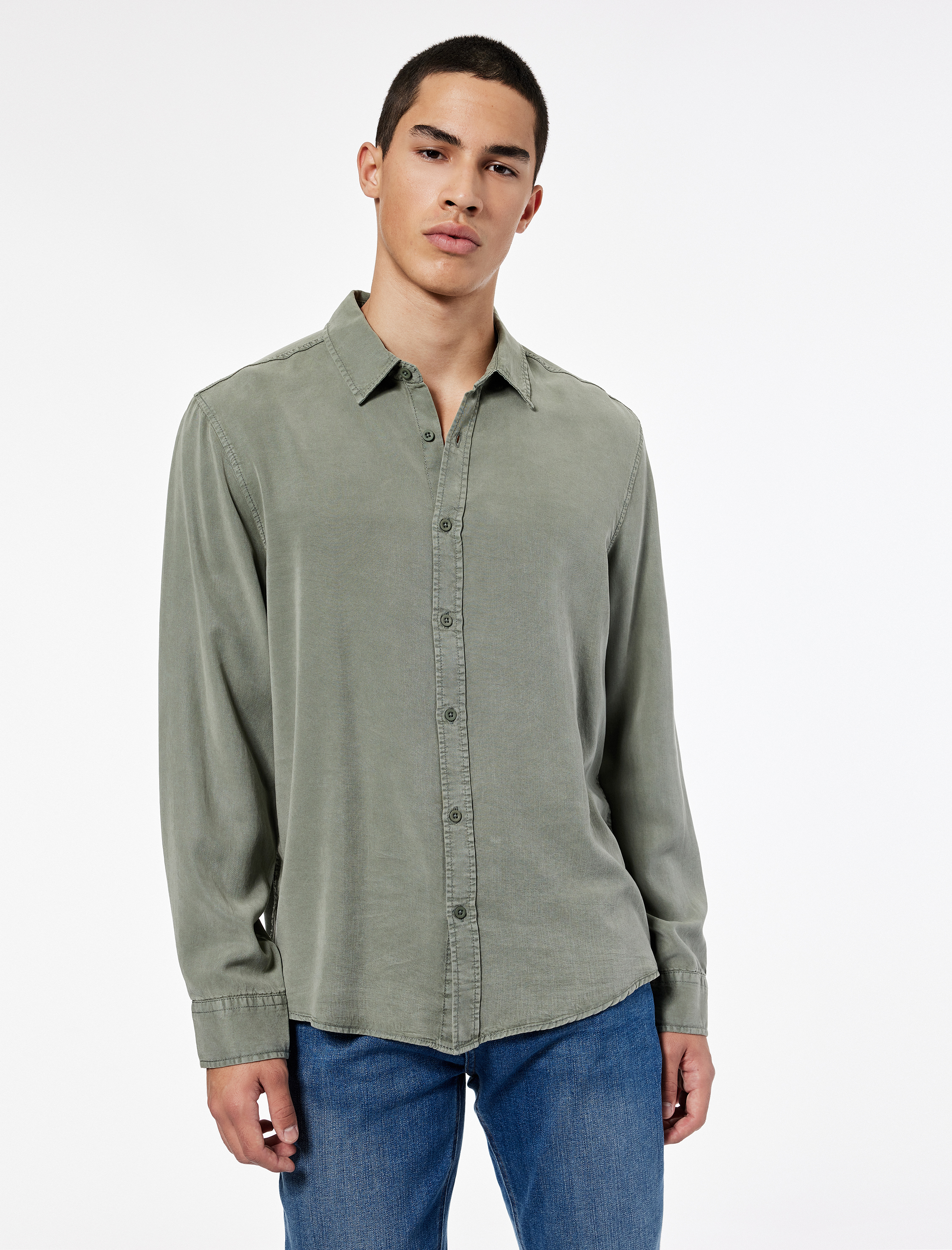   Regular Fit Uzun Kollu Düğmeli Klasik Yaka Gömlek