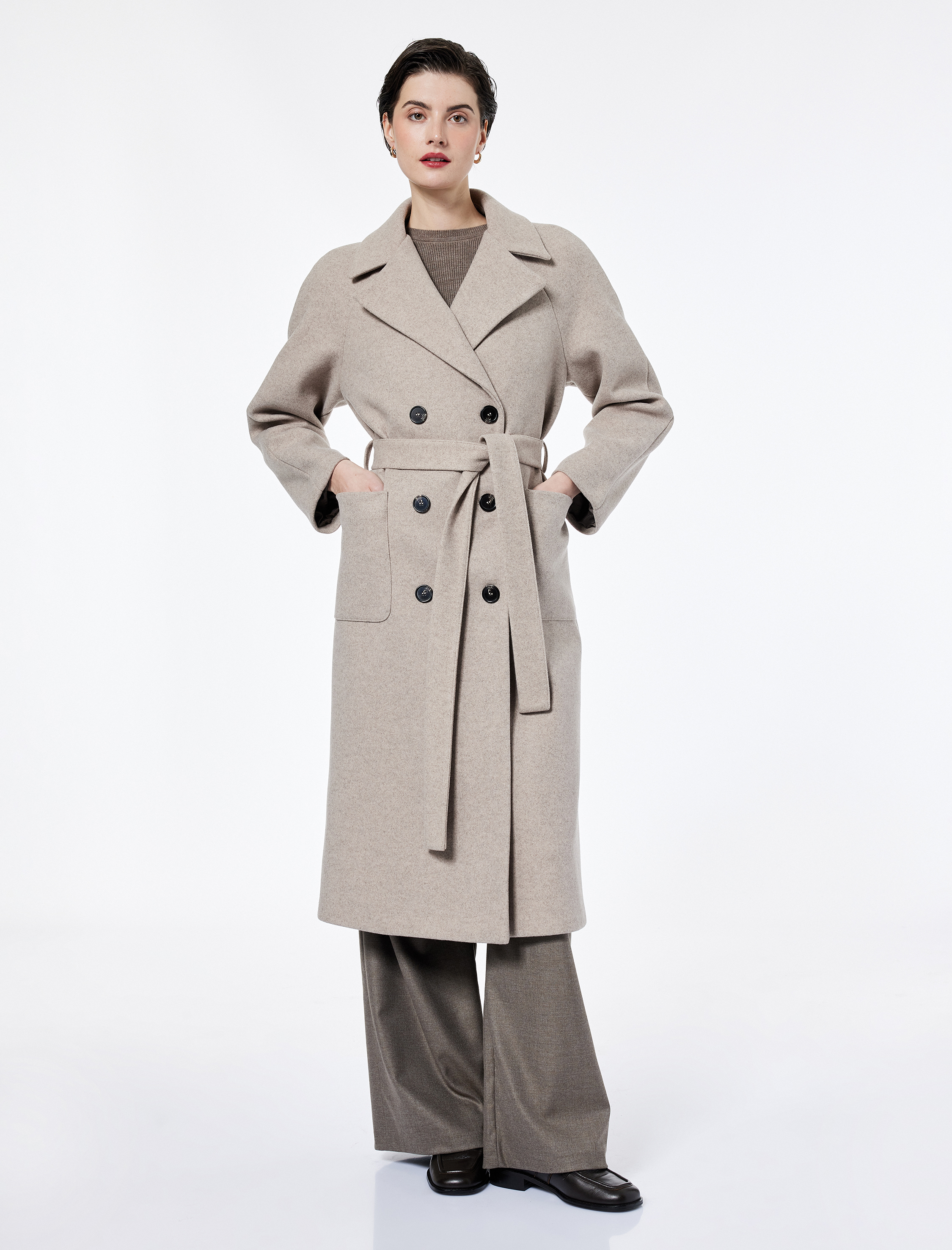   Uzun Kollu Cepli Kemerli Kruvaze Uzun Kaşe Kaban