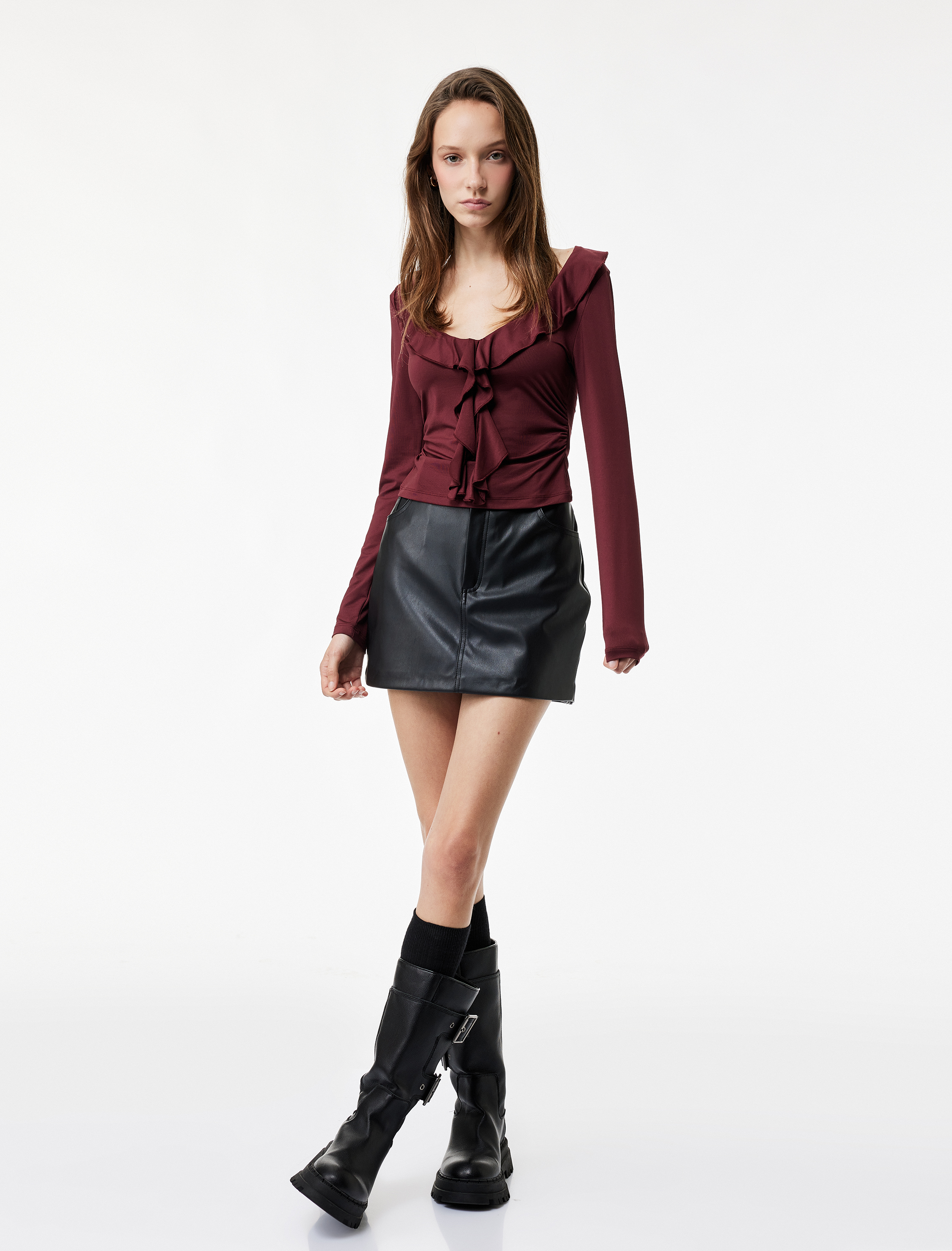   Fırfır Detaylı Uzun Kollu Slim Fit V Yaka Tişört