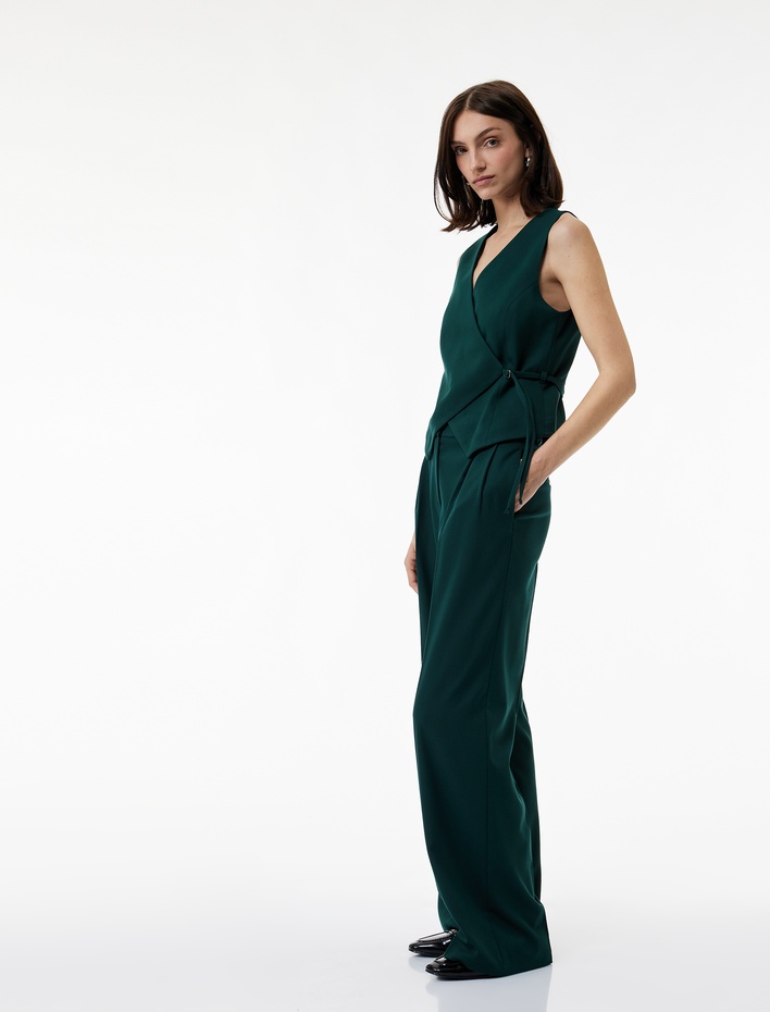  Koton X Melis Ağazat - Pileli Cepli Bol Düz Paça Kumaş Pantolon