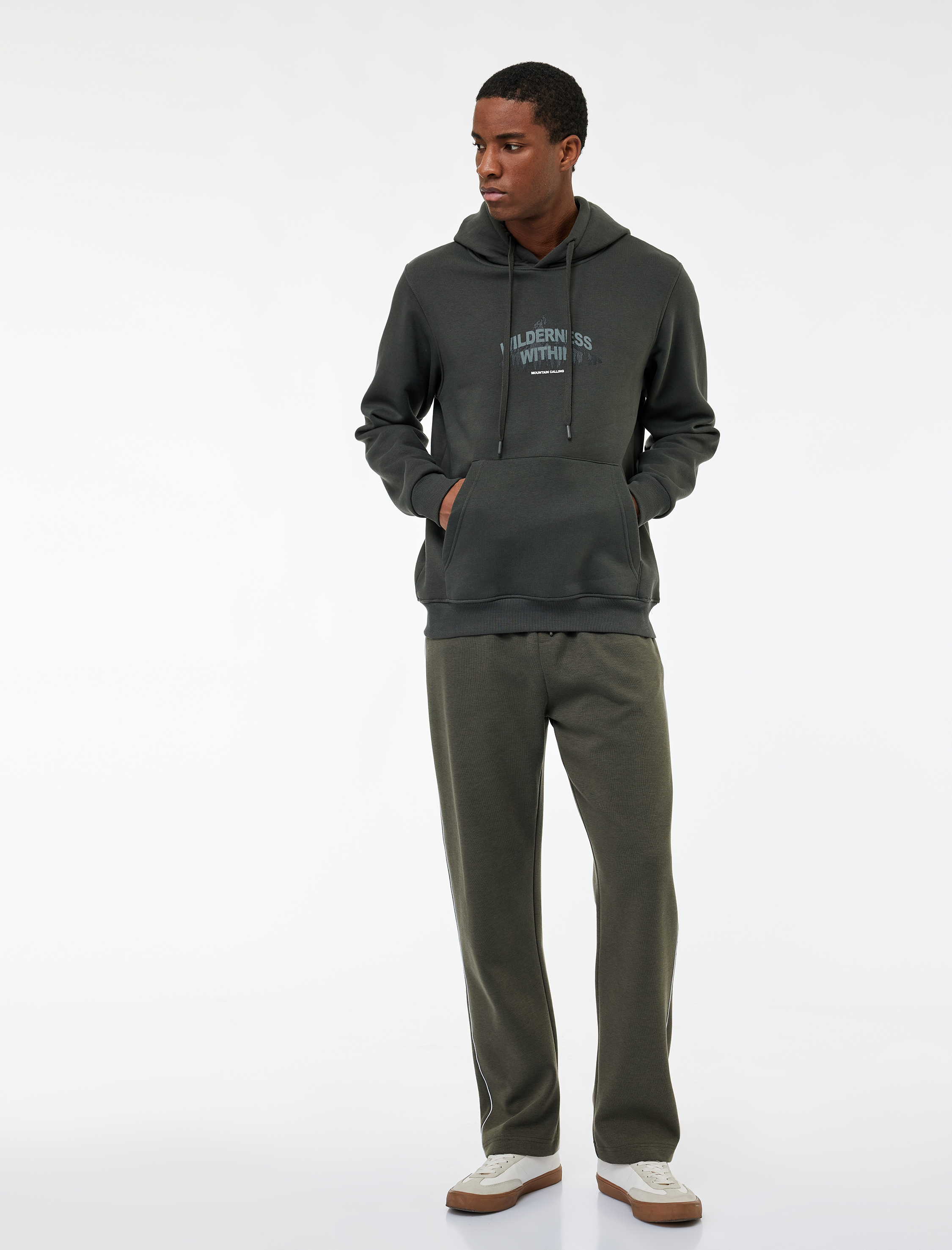   Pamuklu Cepli Çizgi Detaylı Beli Bağcıklı Eşofman Altı