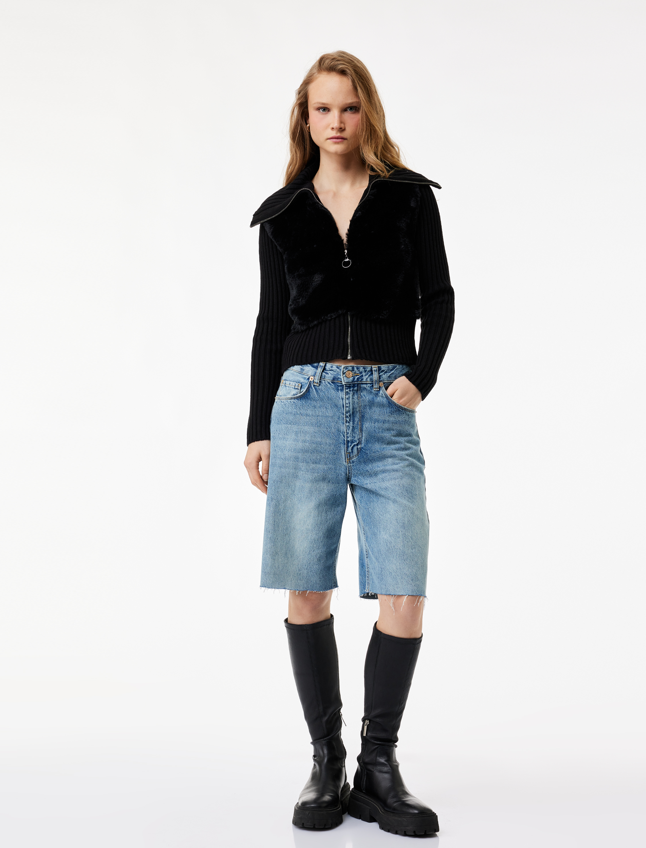   Slim Fit Uzun Kollu Dik Yaka Fermuarlı Suni Kürklü Hırka