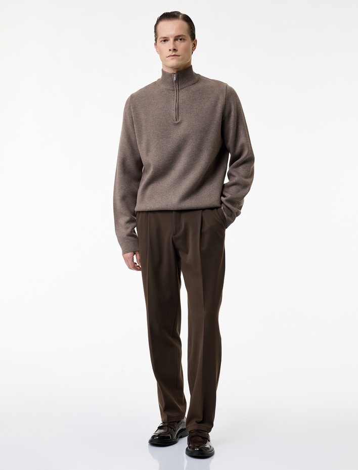  Rahat Kalıp Cepli Viskon Karışımlı Pileli Kumaş Pantolon