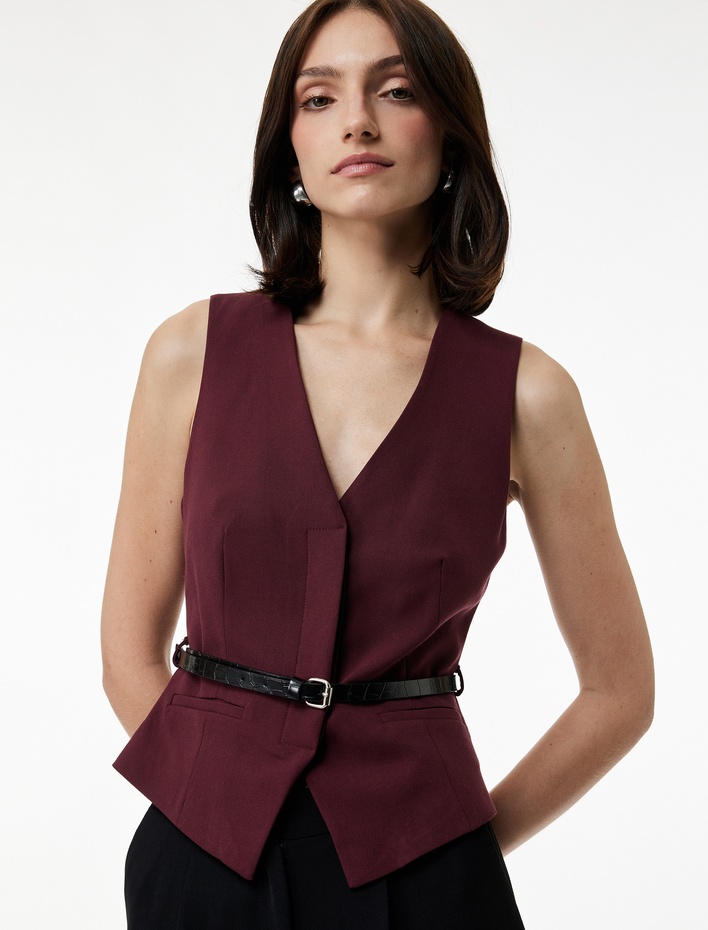  Kemer Detaylı Kolsuz Cepli V Yaka Yelek