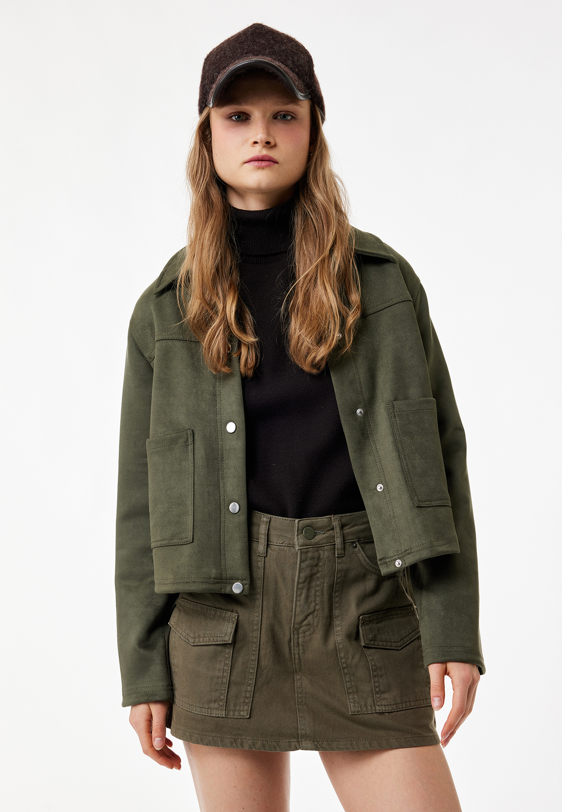   Çıtçıt Düğmeli Cep Detaylı Klasik Yaka Uzun Kollu Suni Süet Gömlek