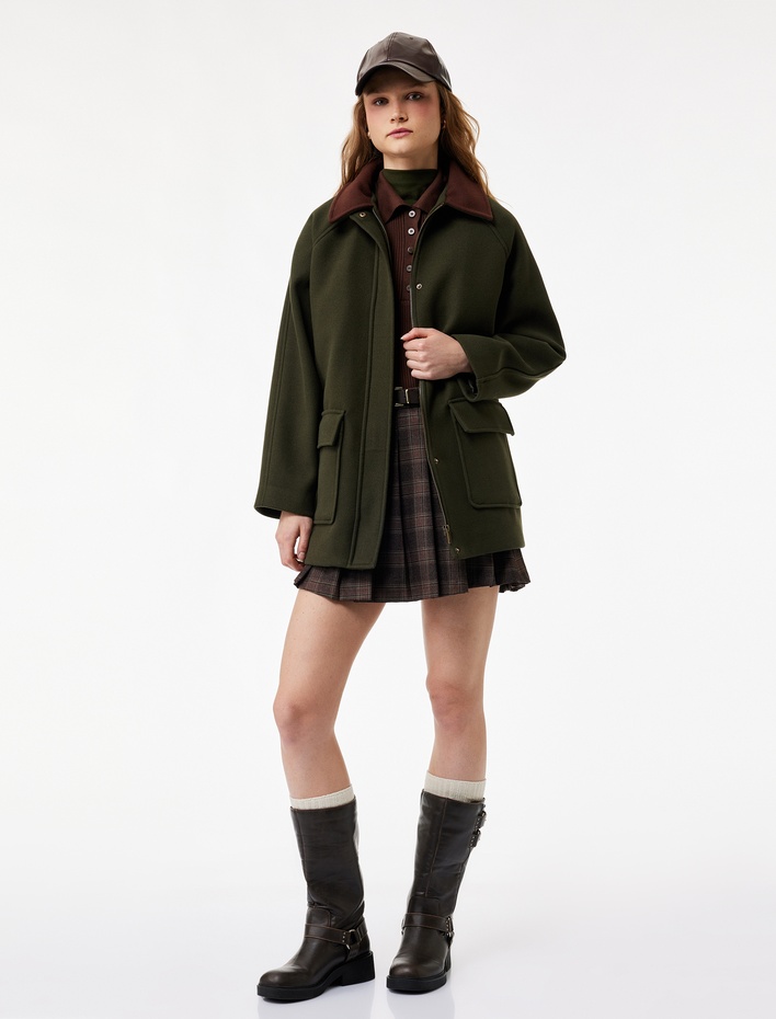  Yaka Detaylı Fermuarlı Çıtçıt Düğmeli Cepli Kaban