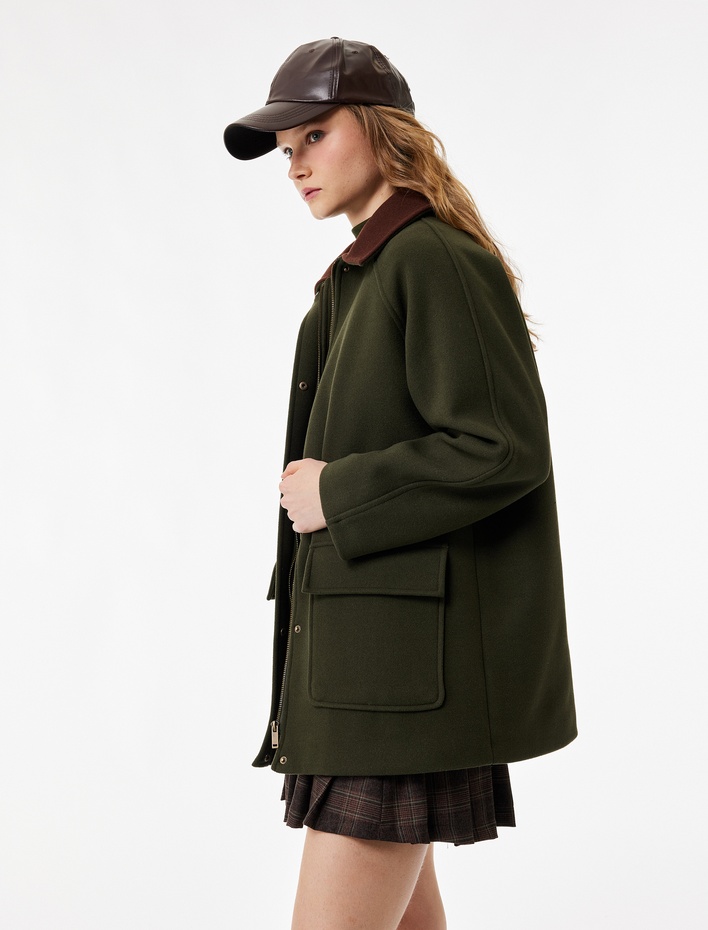  Yaka Detaylı Fermuarlı Çıtçıt Düğmeli Cepli Kaban