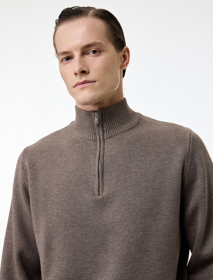  Uzun Kollu Regular Fit Basic Yarım Fermuarlı Triko Kazak