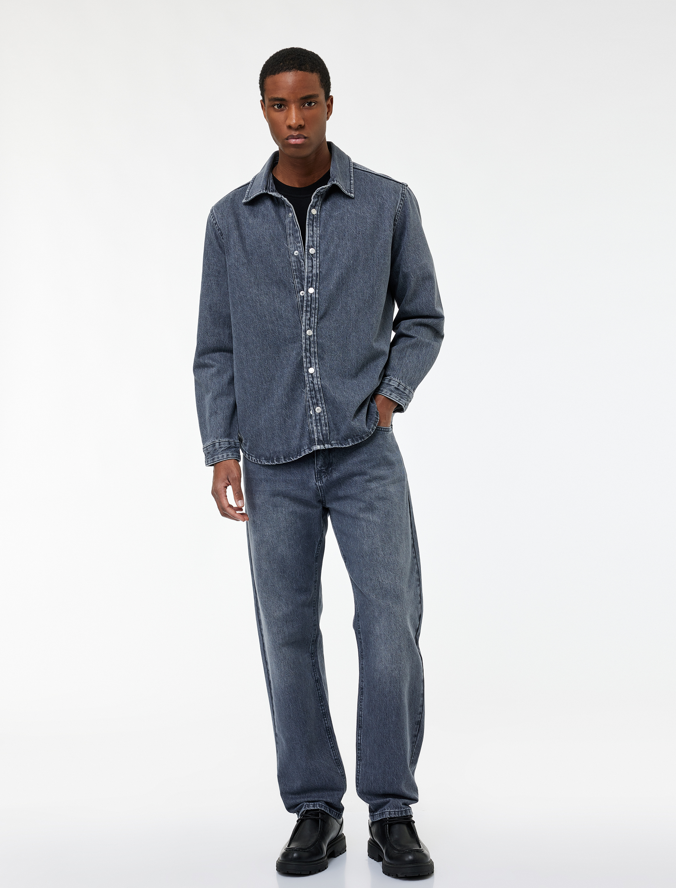   Pamuklu Regular Fit Uzun Kollu Klasik Yaka Jean Gömlek Ceket