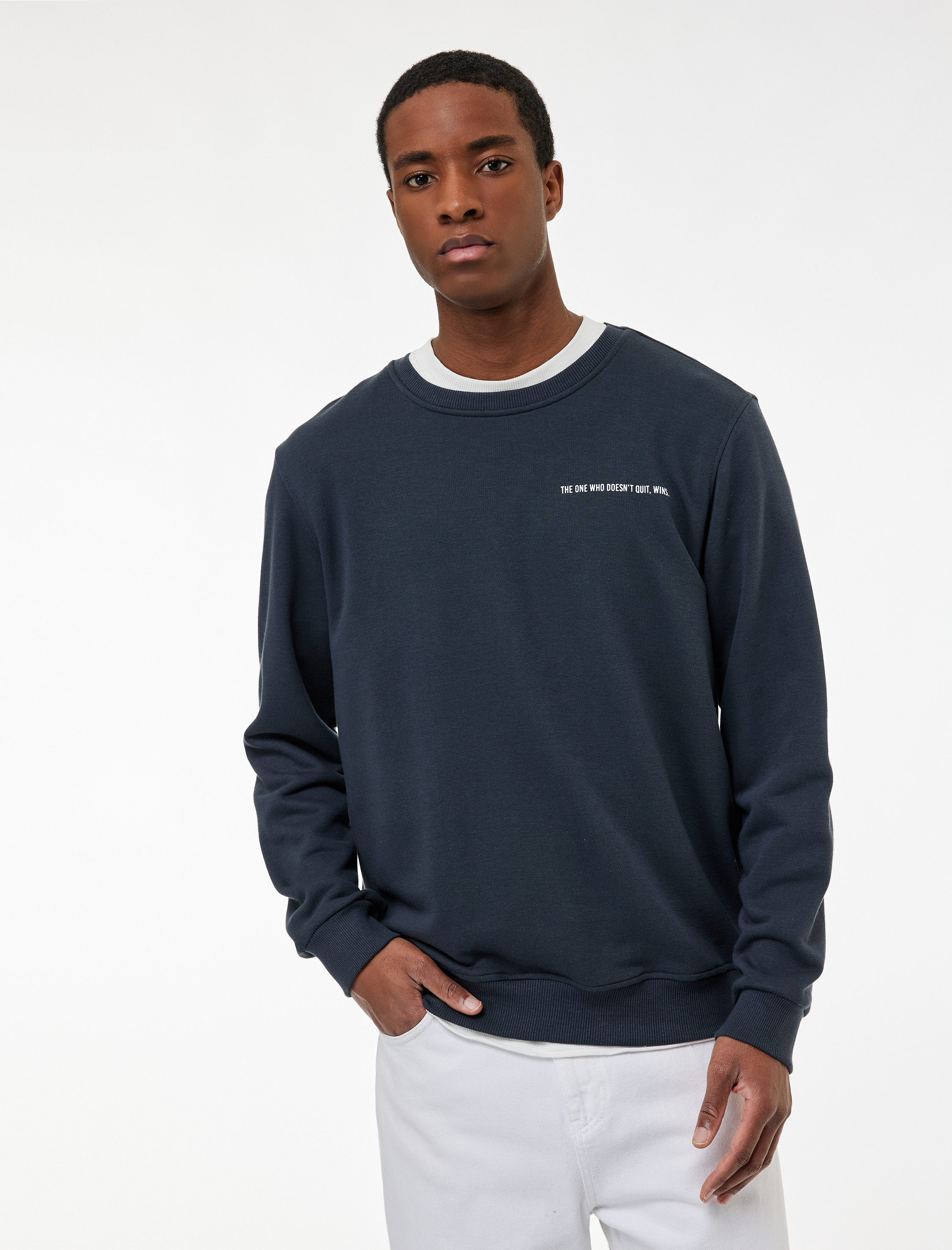   Regular Fit Uzun Kollu Basic Bisiklet Yaka Baskılı Sweatshirt